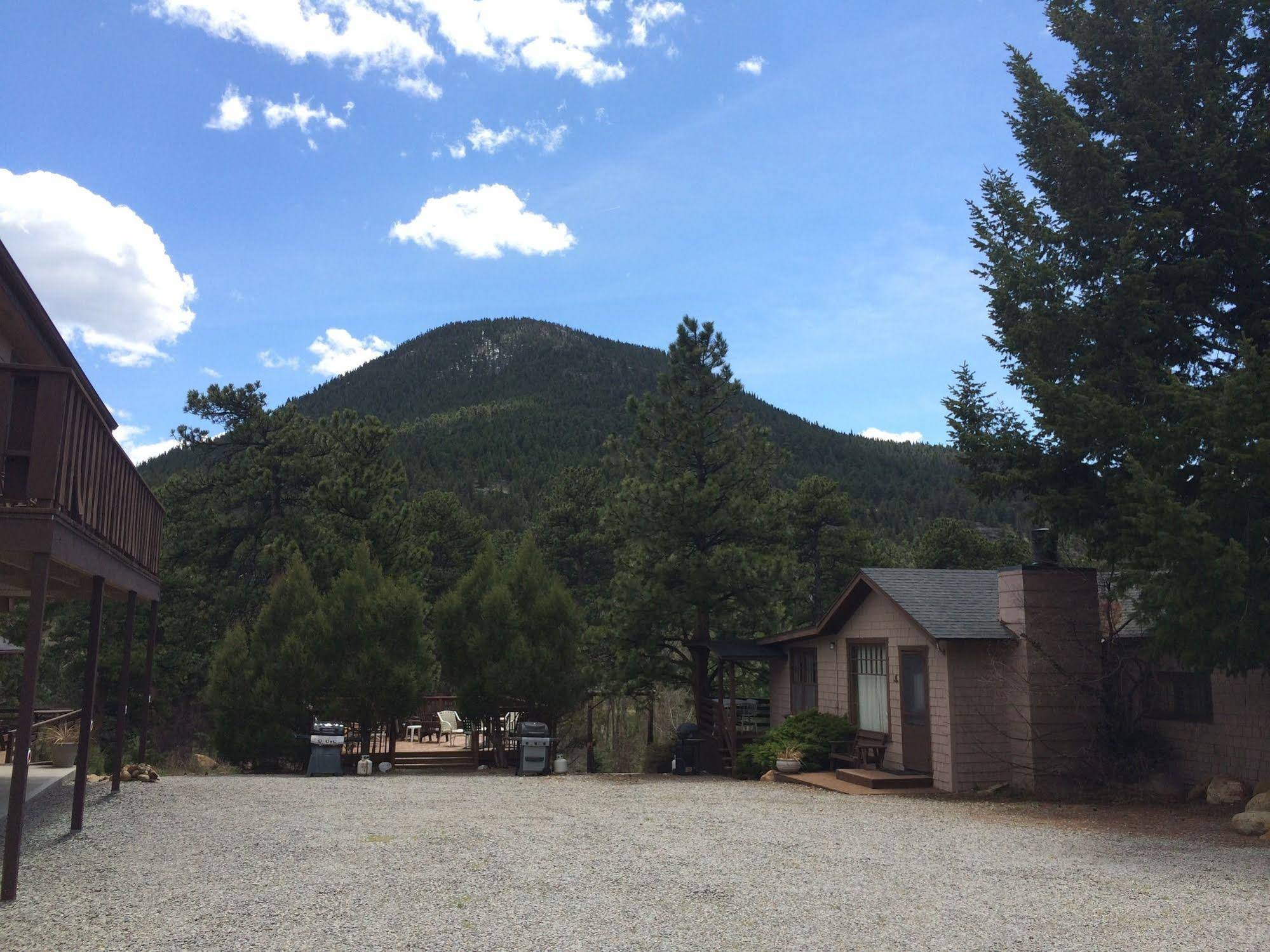 Skyline Cottages