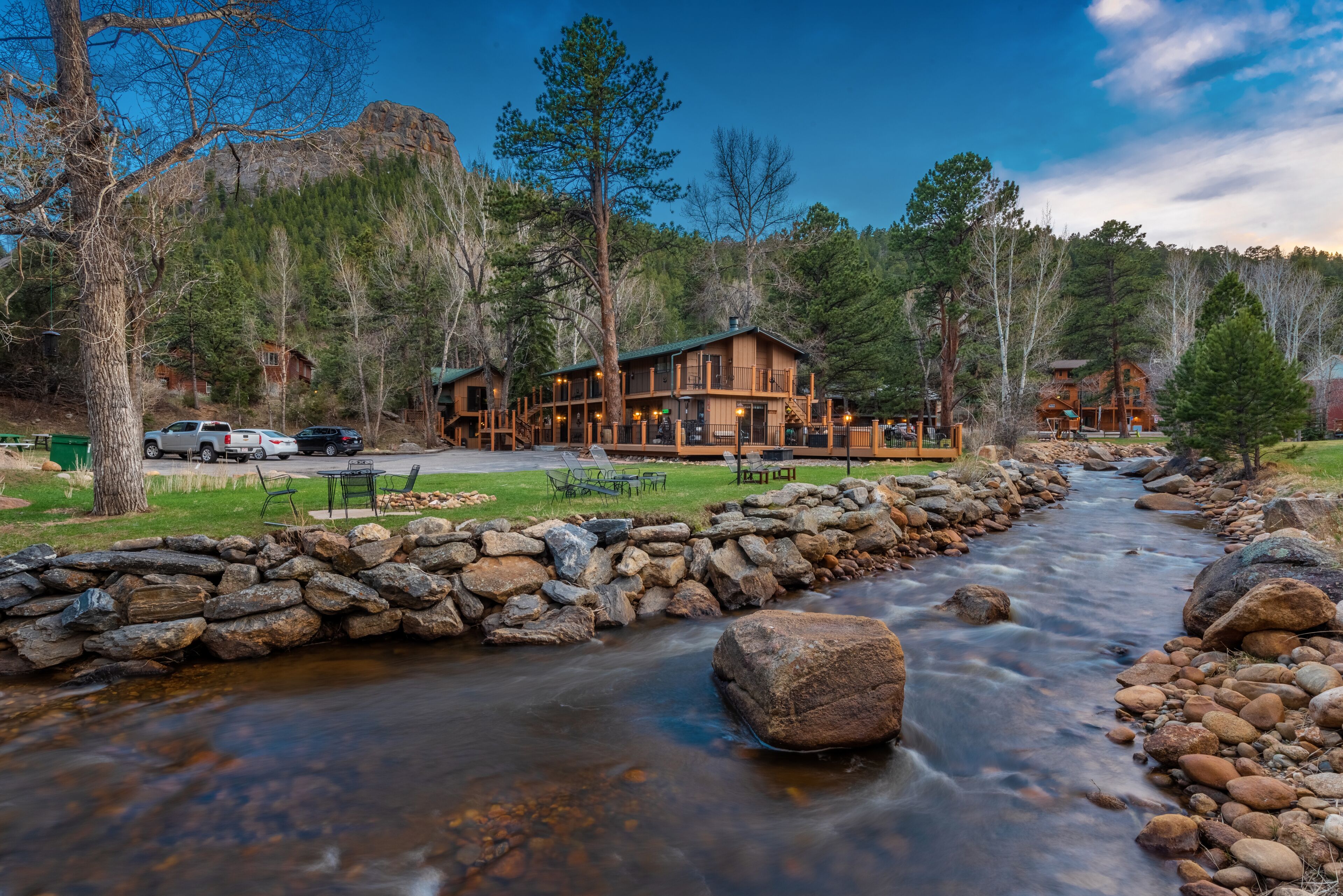 The 4 Seasons Inn