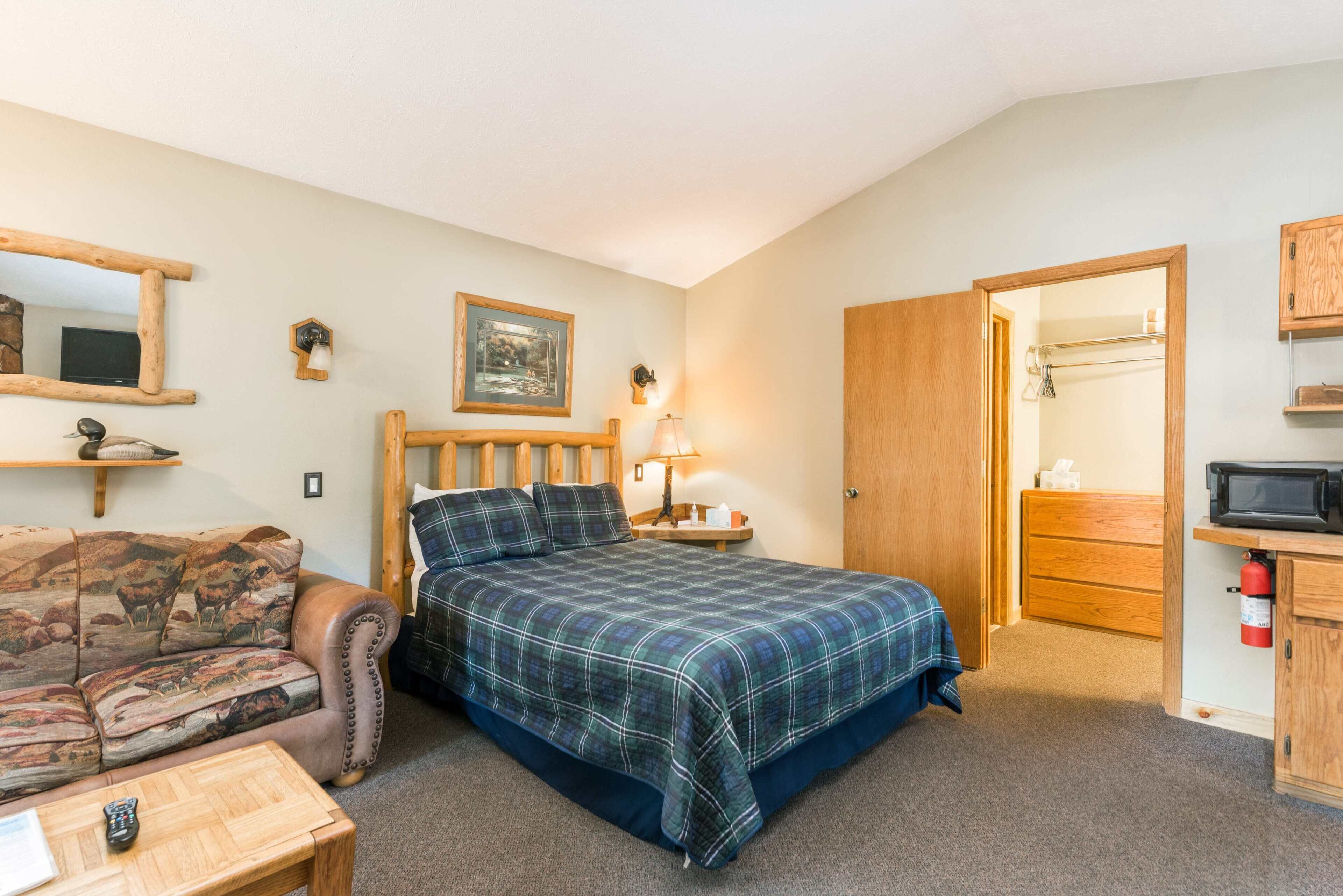 The 4 Seasons Inn