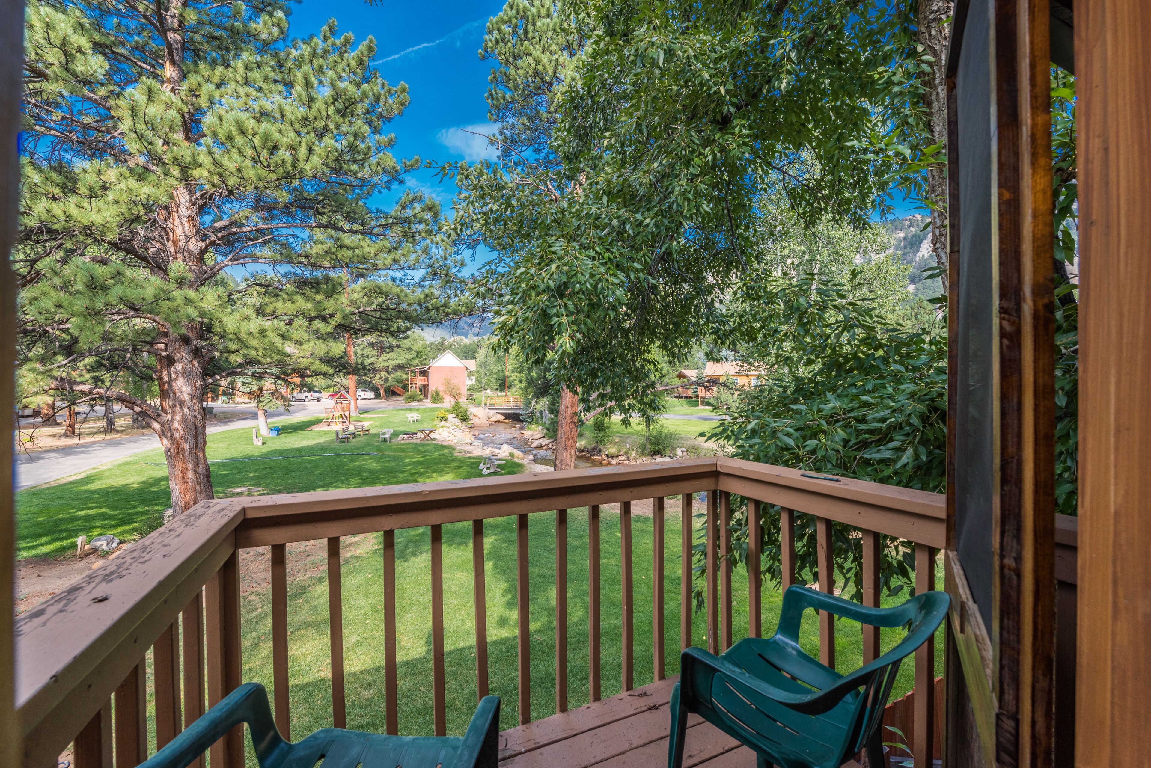 The 4 Seasons Inn