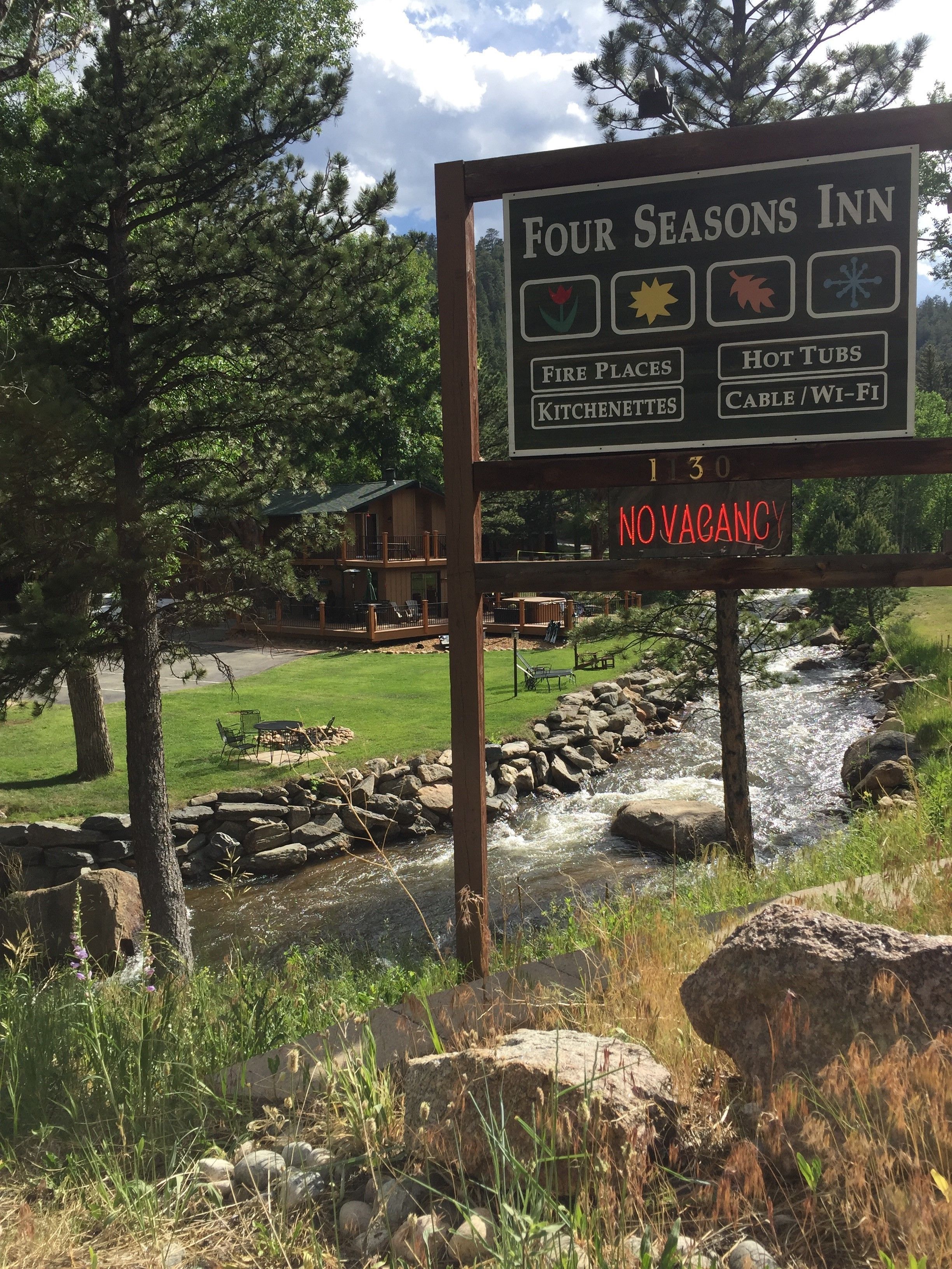 The 4 Seasons Inn