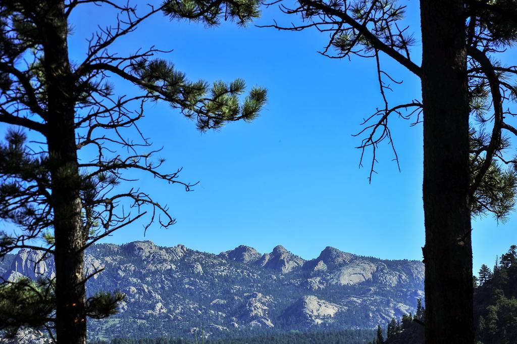 The Historic Crags Lodge