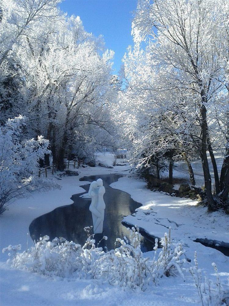 Highland Haven Creekside Inn