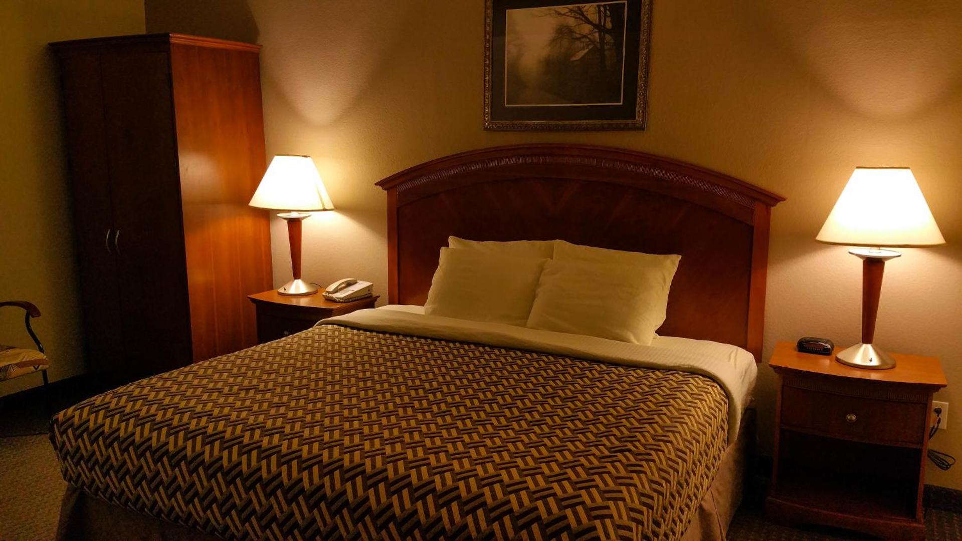 A Riverside Inn Travelodge by Wyndham