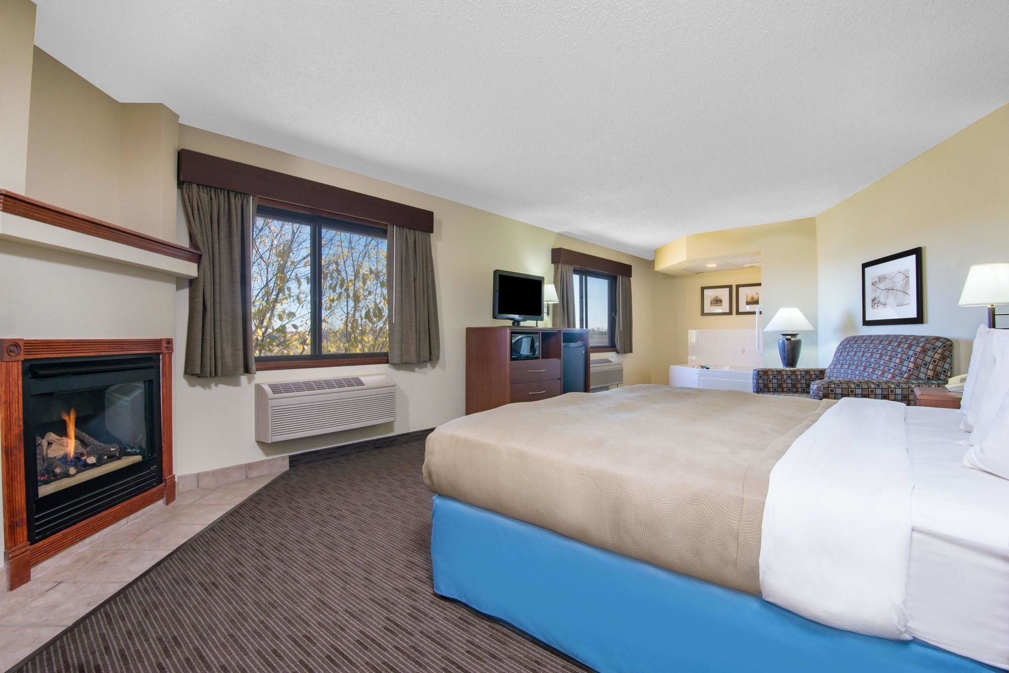 AmericInn by Wyndham Windsor Ft. Collins