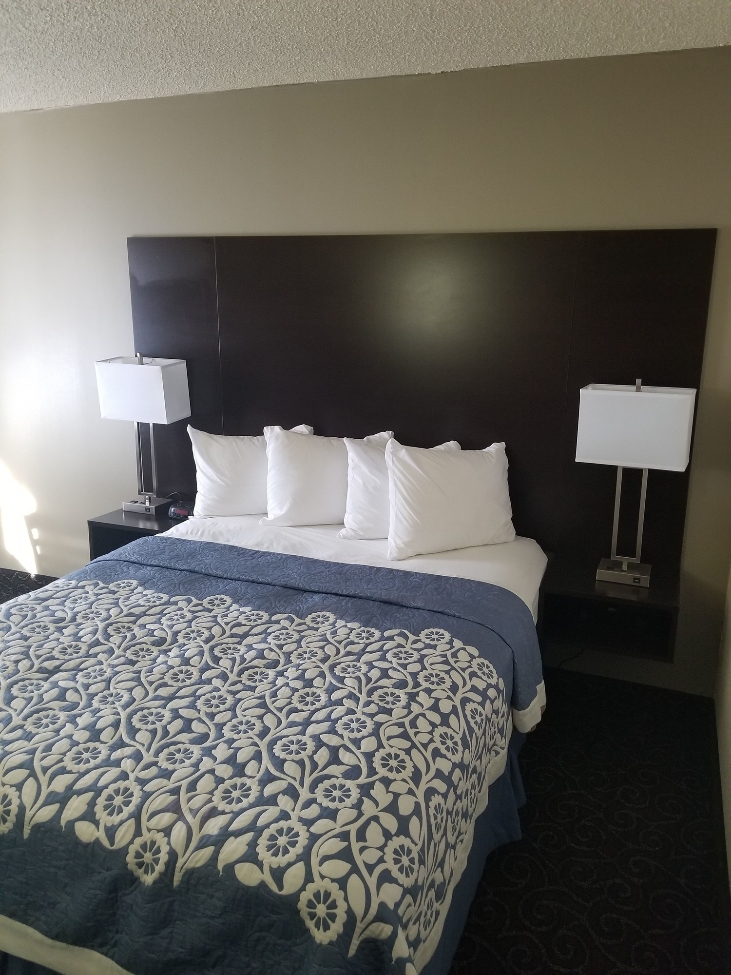 Days Inn by Wyndham Fort Collins