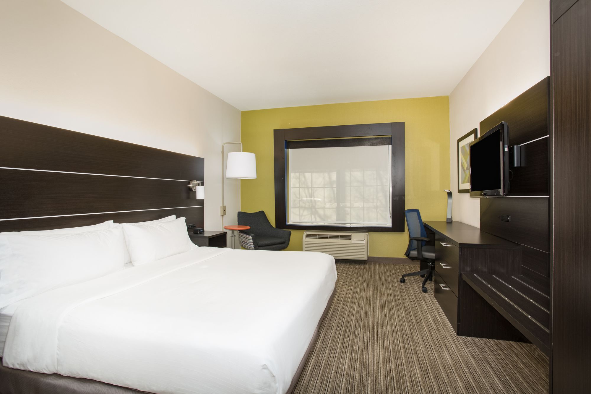 Holiday Inn Express & Suites Ft. Collins