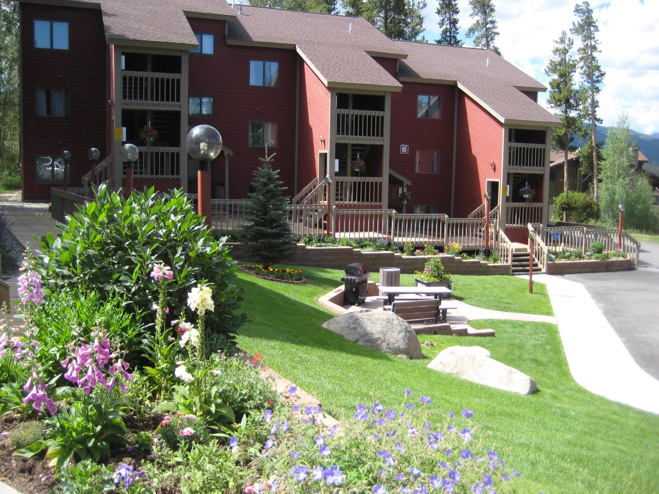 Indian Peaks Resort