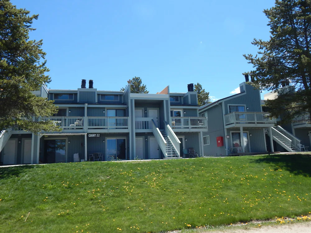 MeadowRidge Resort