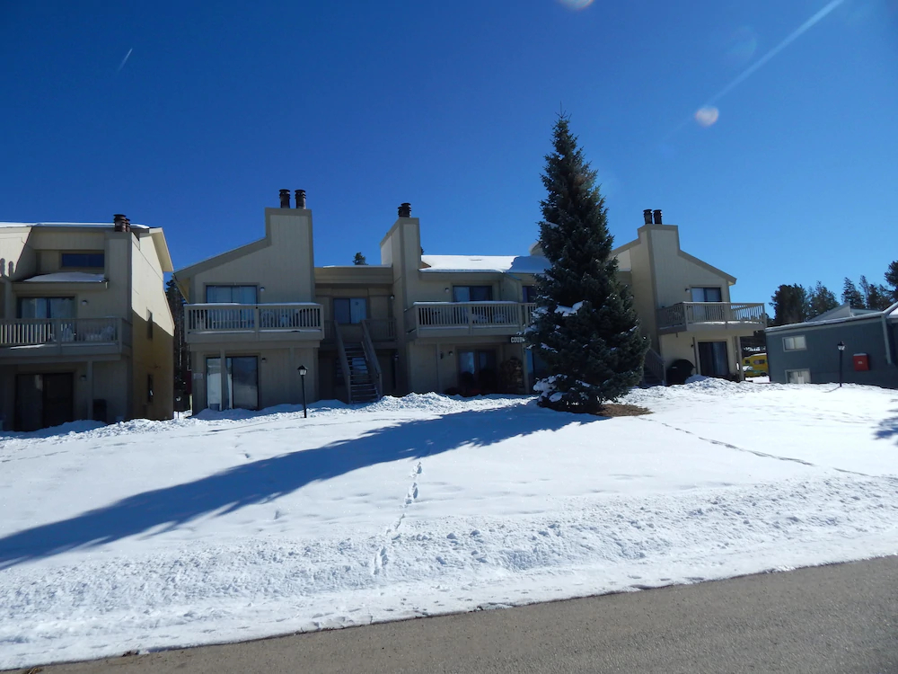 MeadowRidge Resort