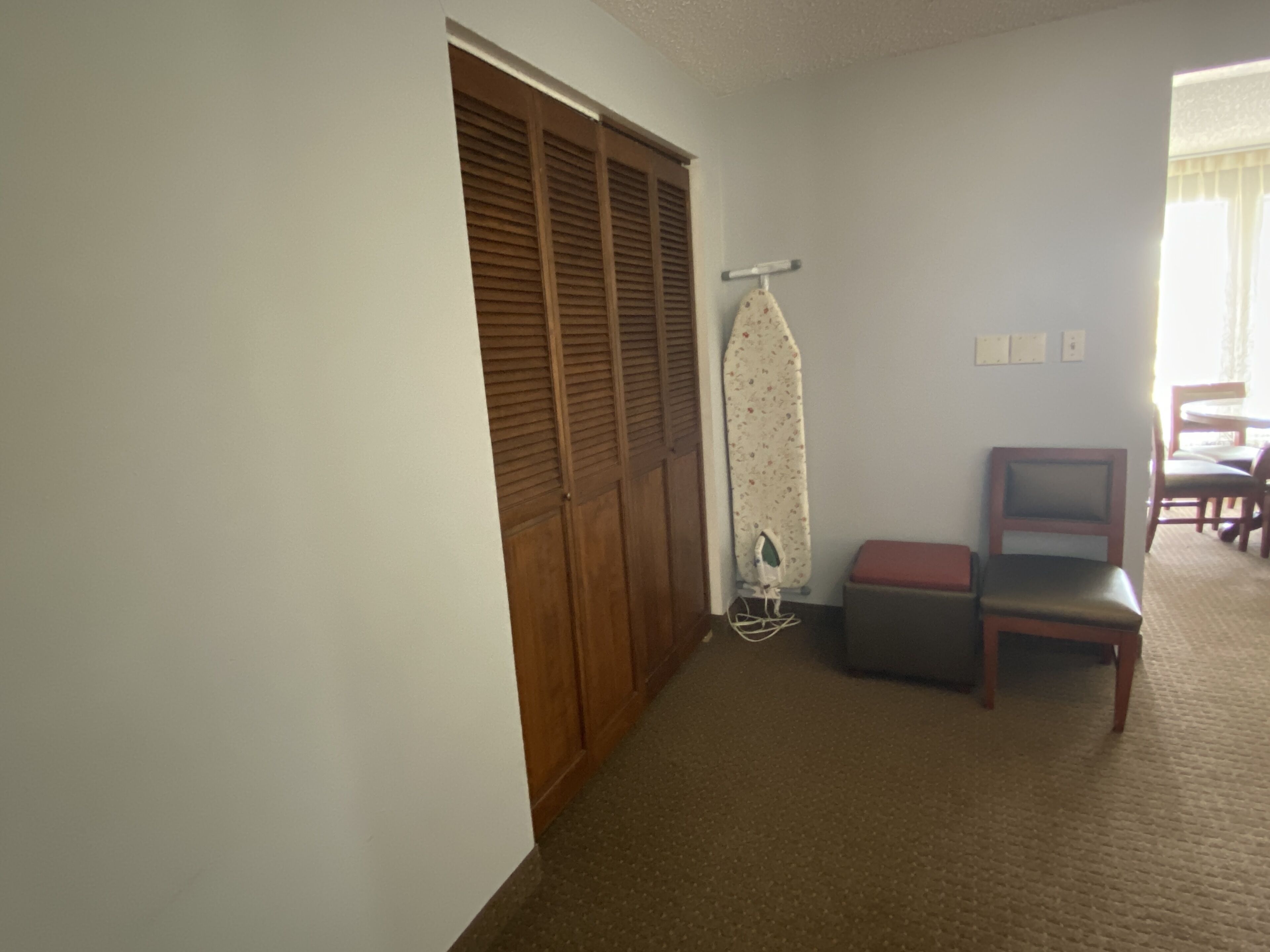 Snowshoe Motel