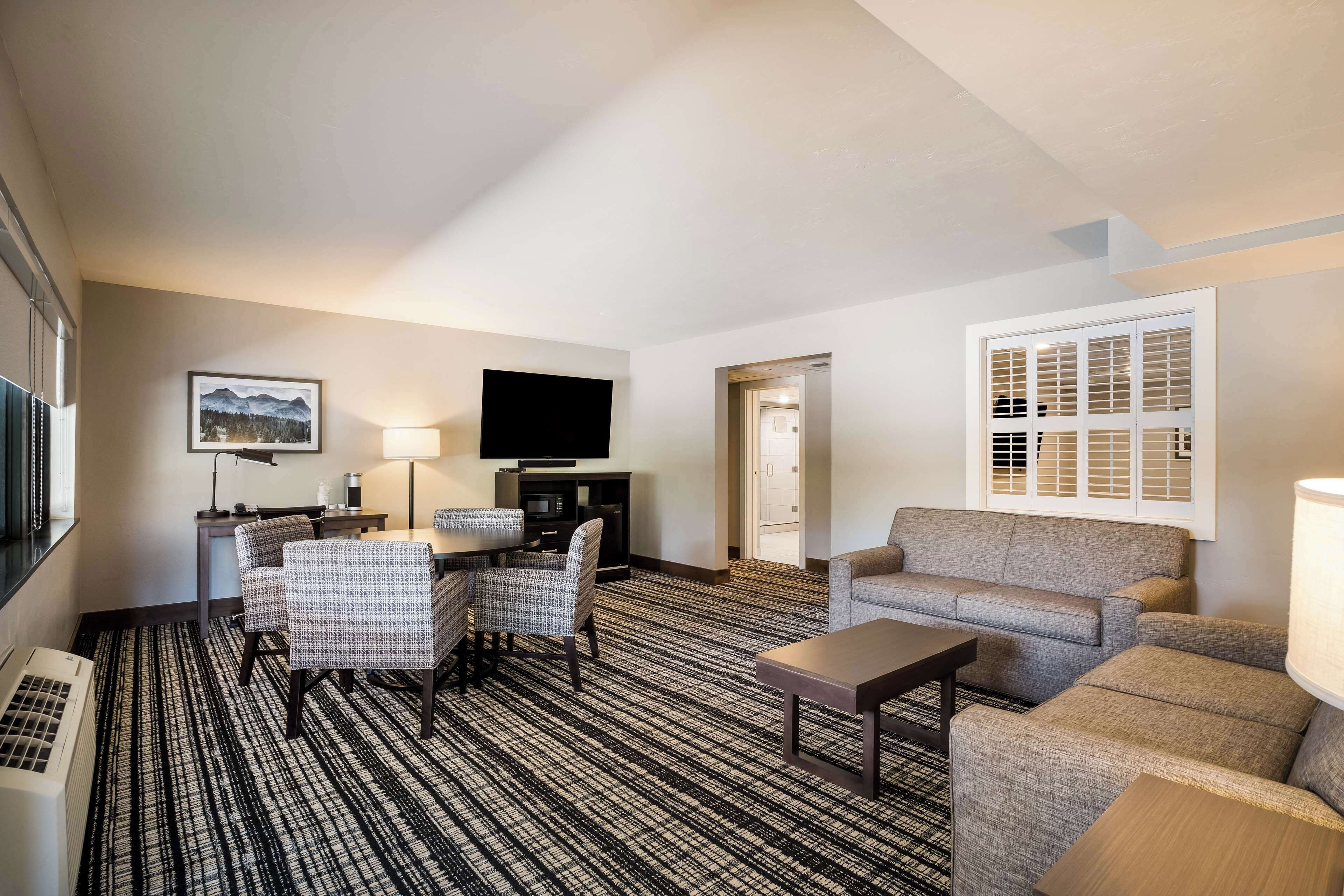 Best Western Antlers