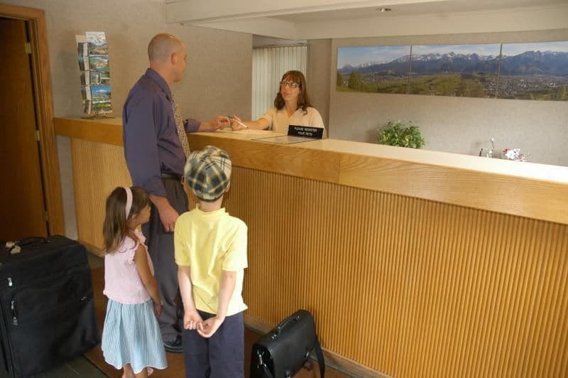 Caravan Inn
