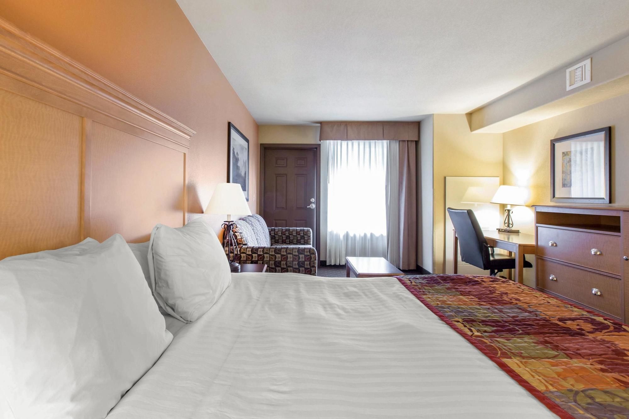 Comfort Inn & Suites Glenwood Springs On The River