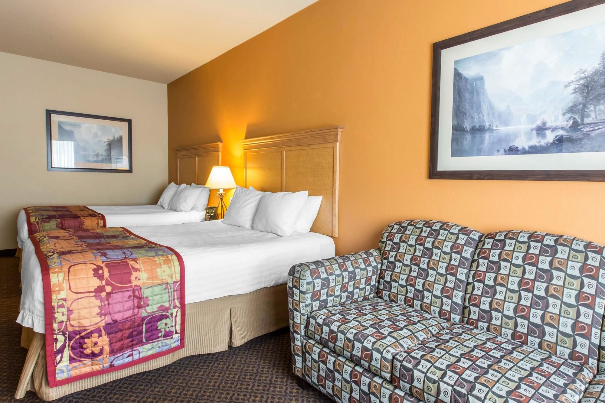 Comfort Inn & Suites Glenwood Springs On The River