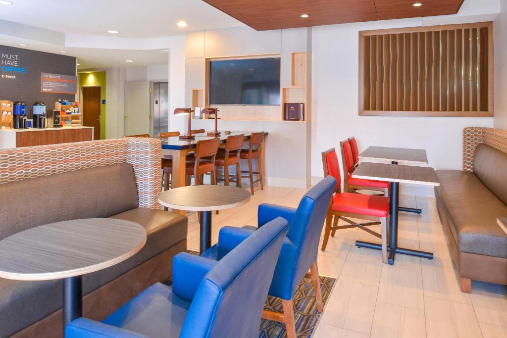 Holiday Inn Express Glenwood Springs (Aspen Area)