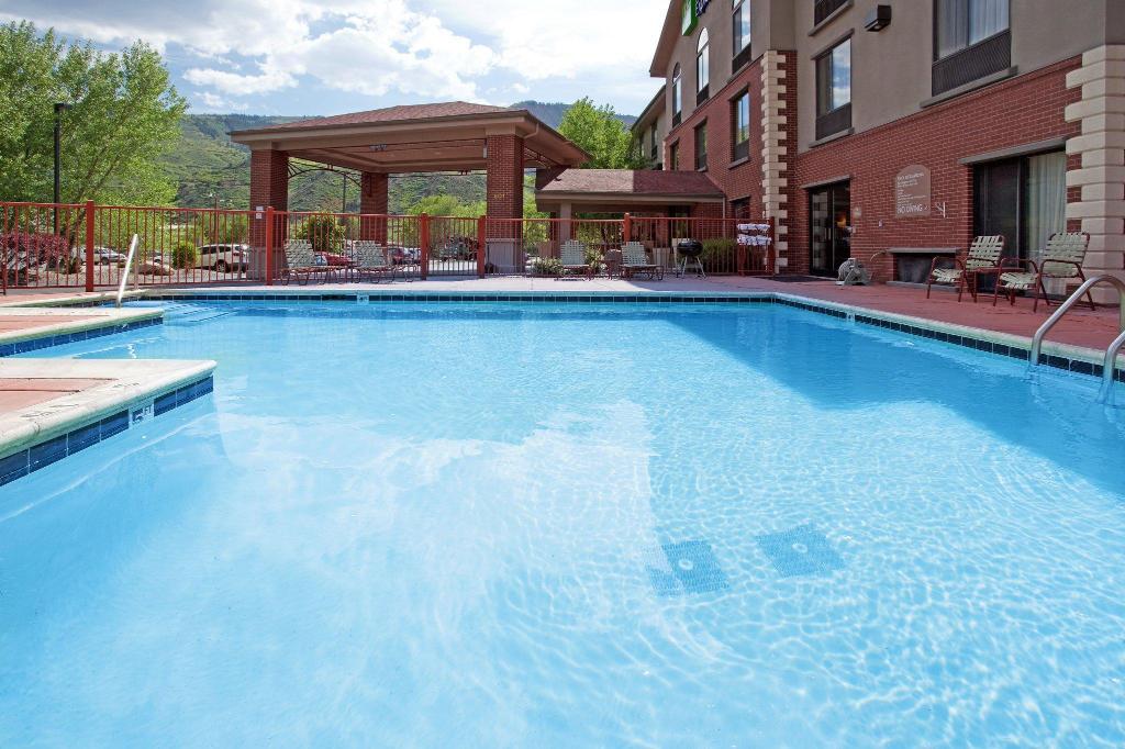 Holiday Inn Express Glenwood Springs (Aspen Area)