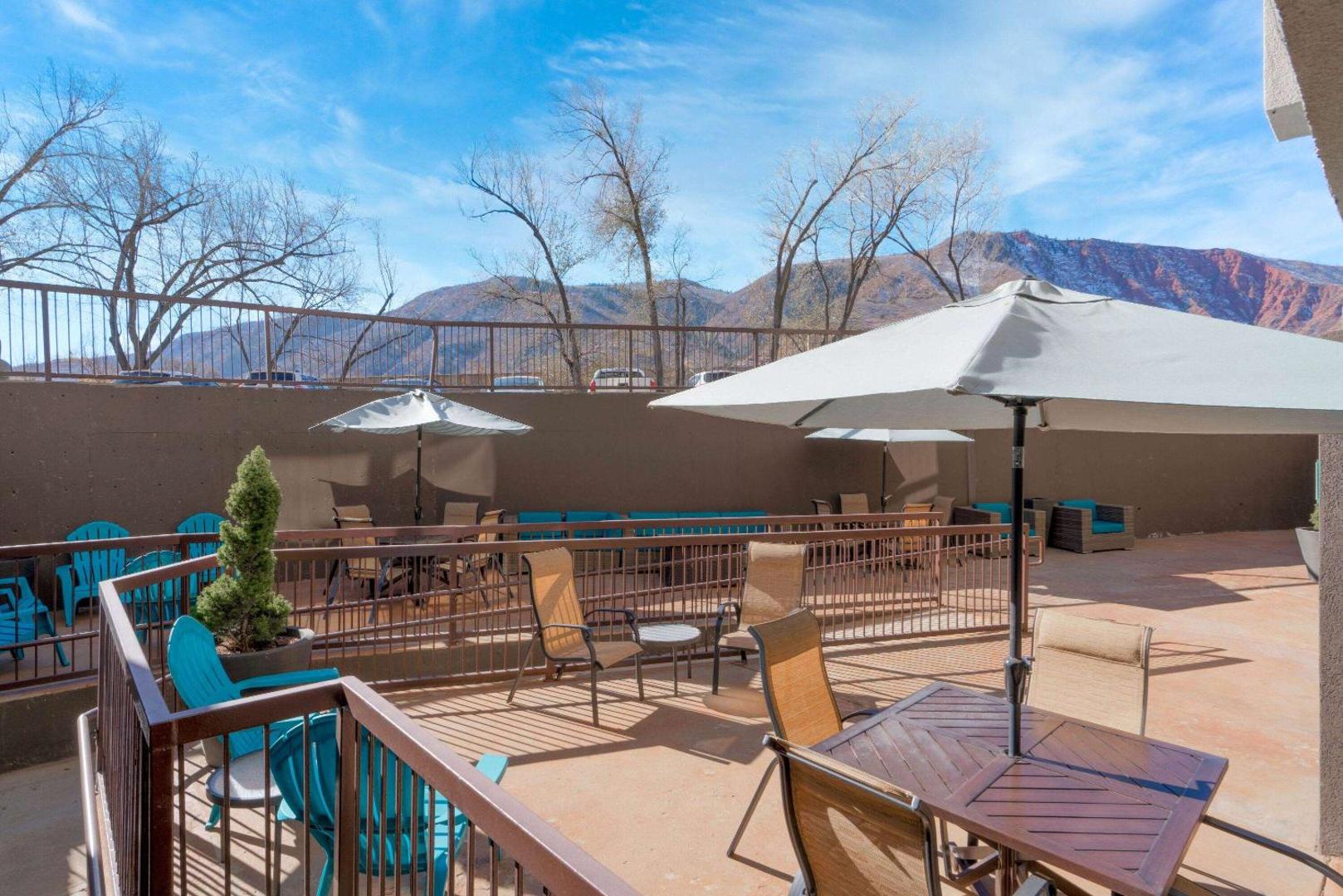 La Quinta Inn & Suites by Wyndham Glenwood