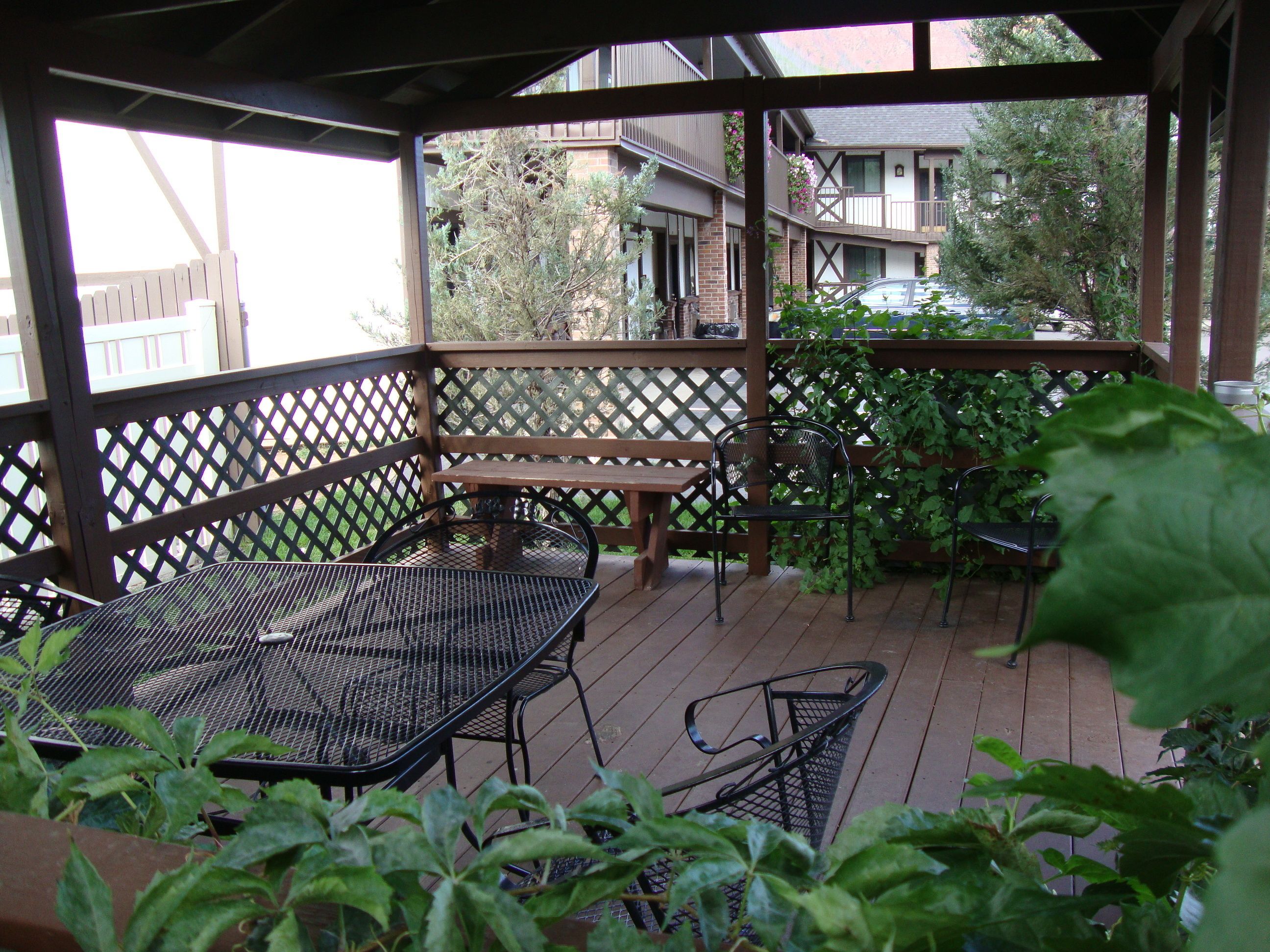 Silver Spruce Motel