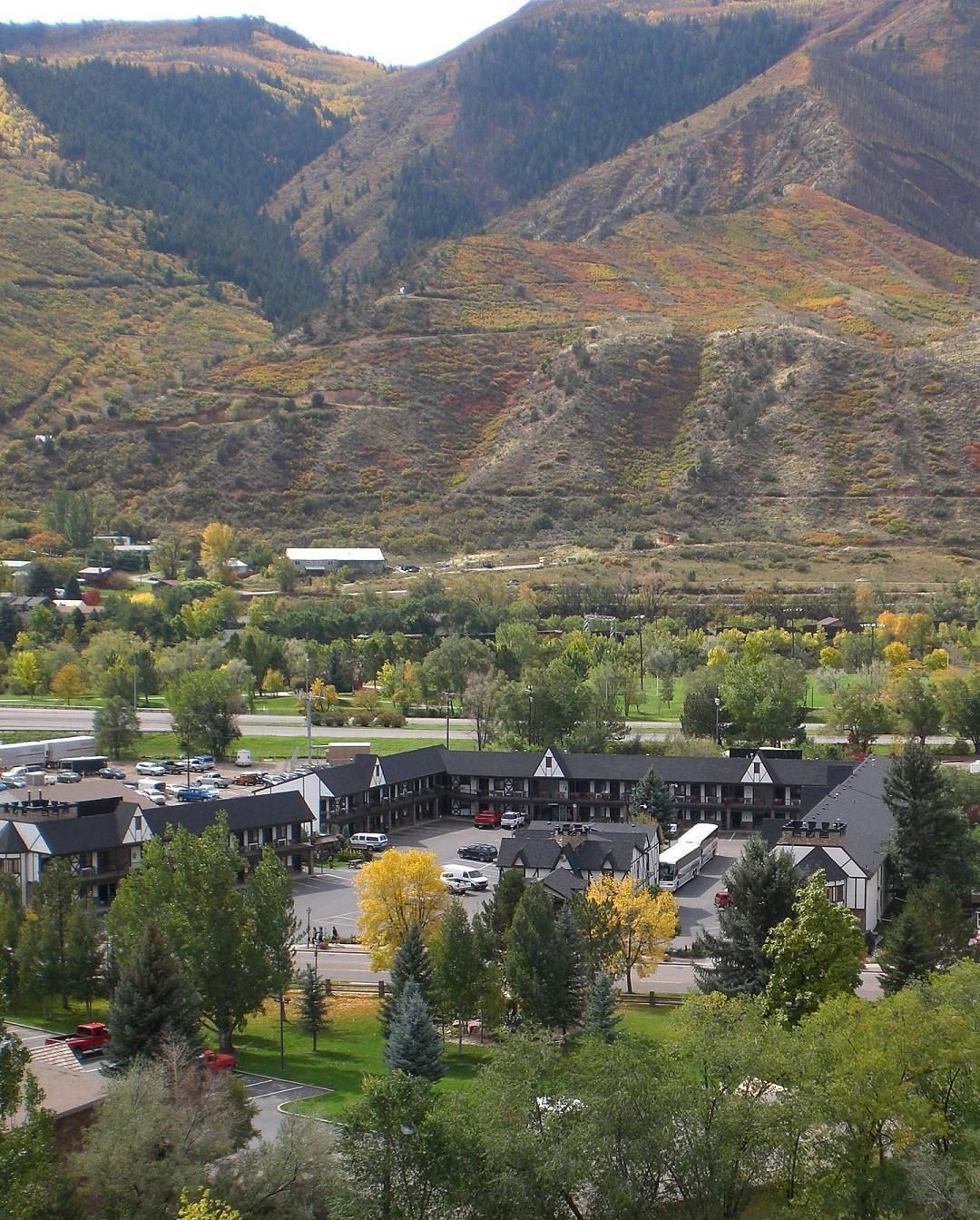 Silver Spruce Motel