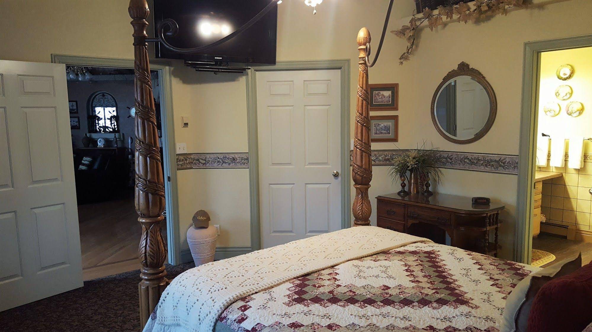 Grand Junction Bed & Breakfast