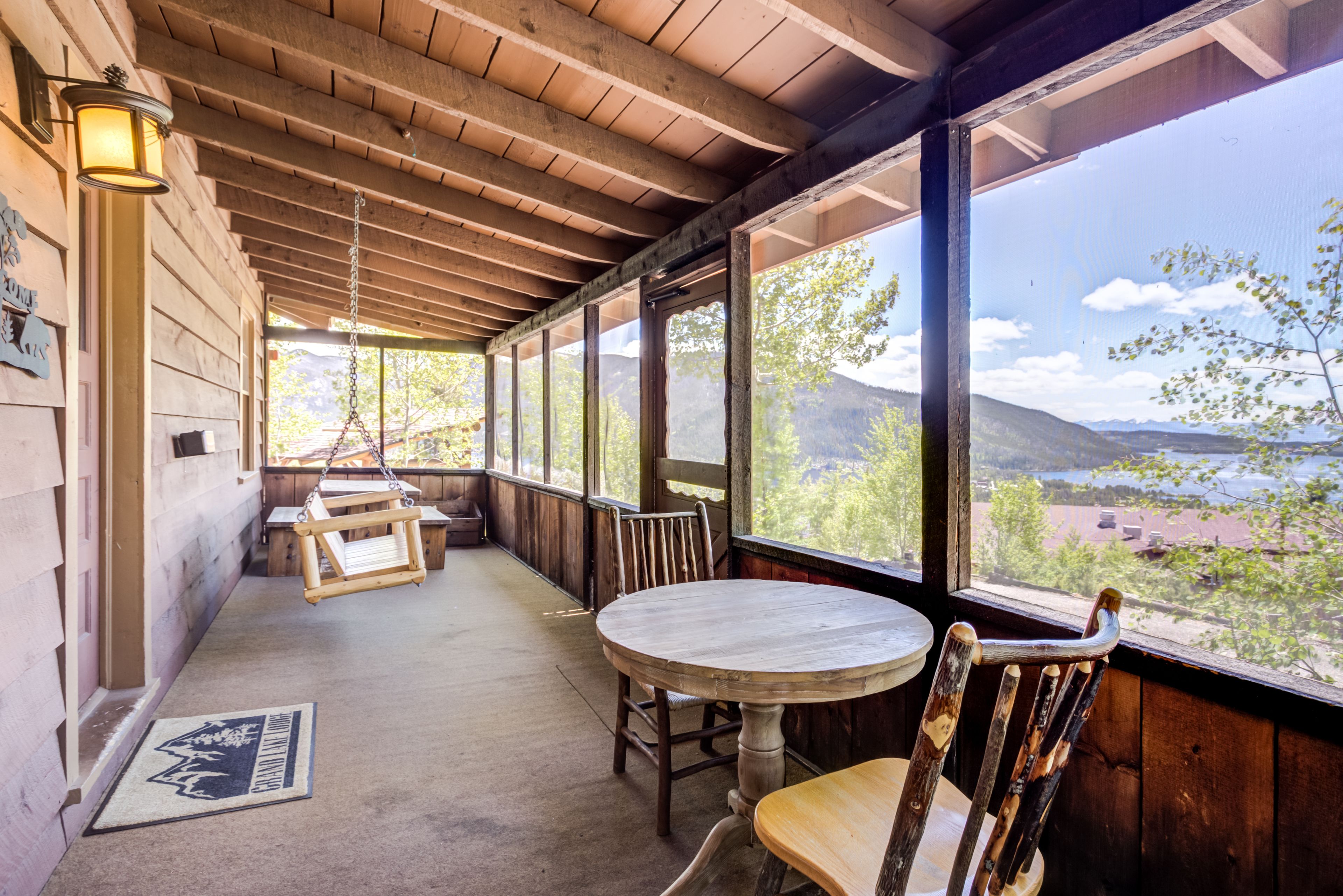 Grand Lake Lodge