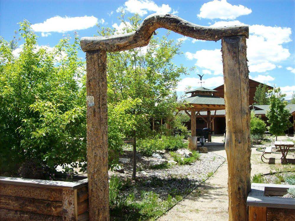 Western Riviera Lakeside Lodging & Events