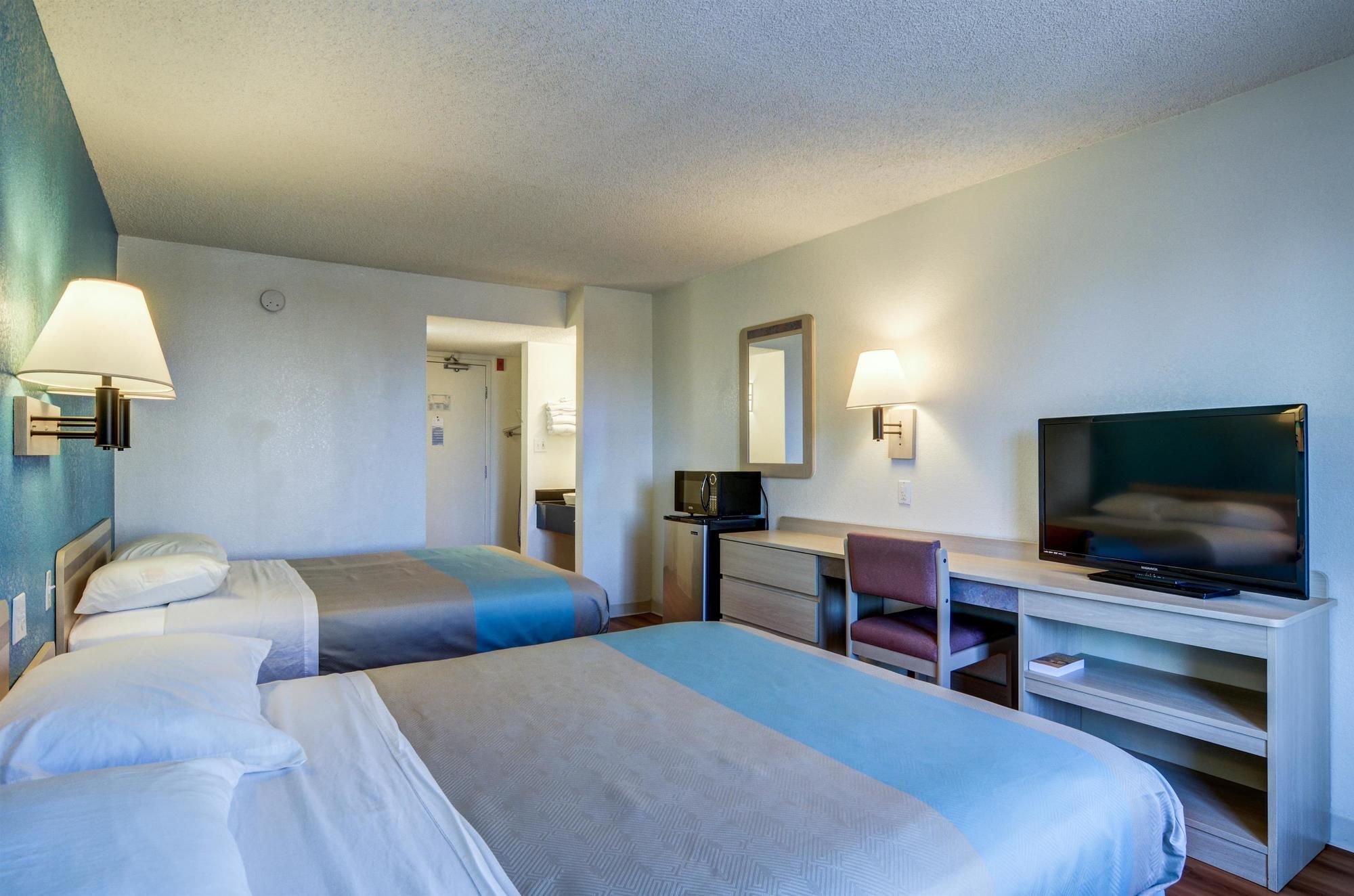 Motel 6 Denver South - South Tech Center