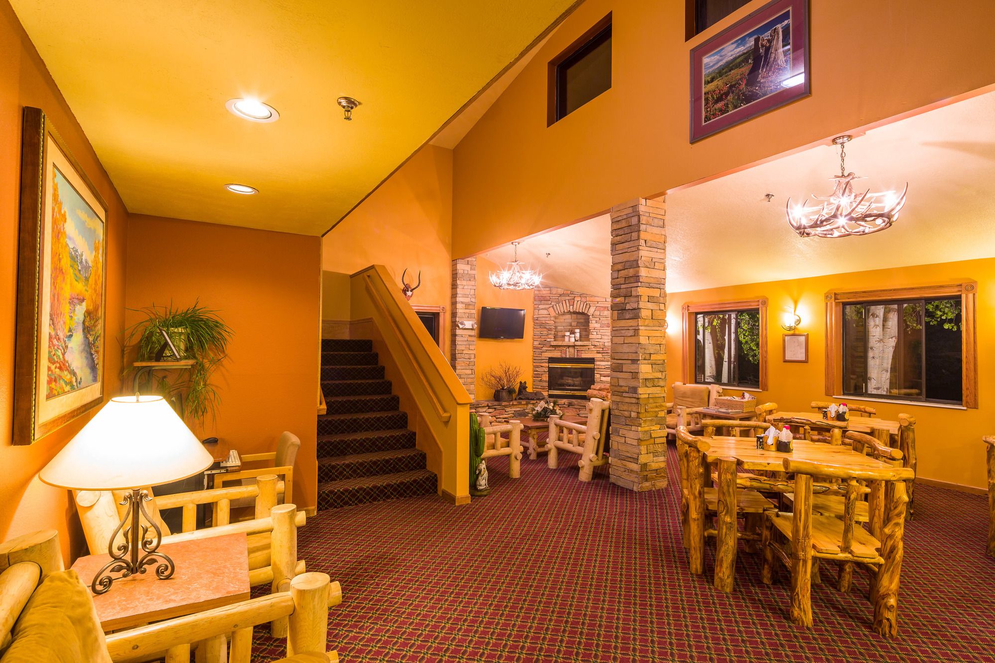 Alpine Inn & Suites