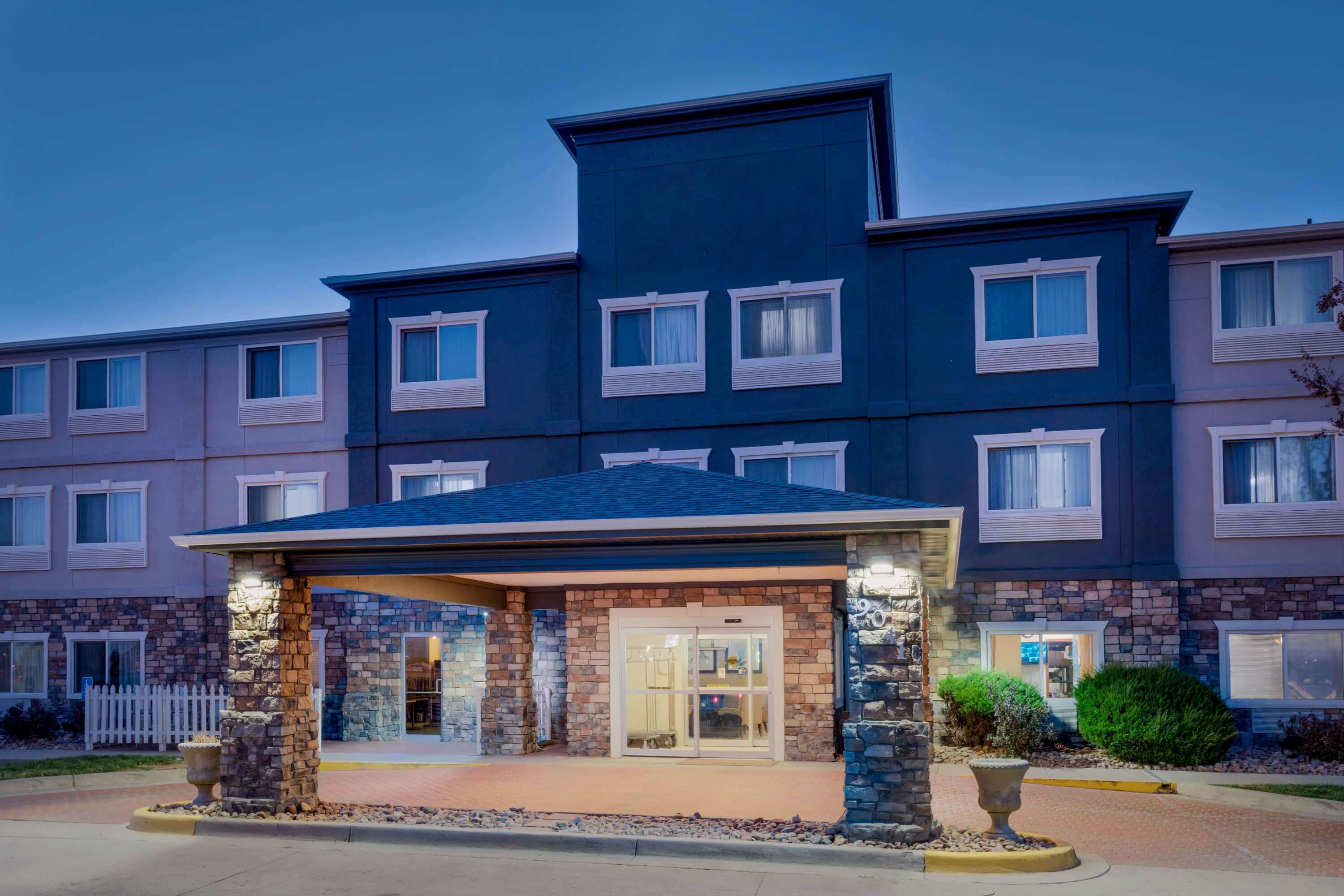 La Quinta Inn & Suites by Wyndham Henderson-Northeast Denver