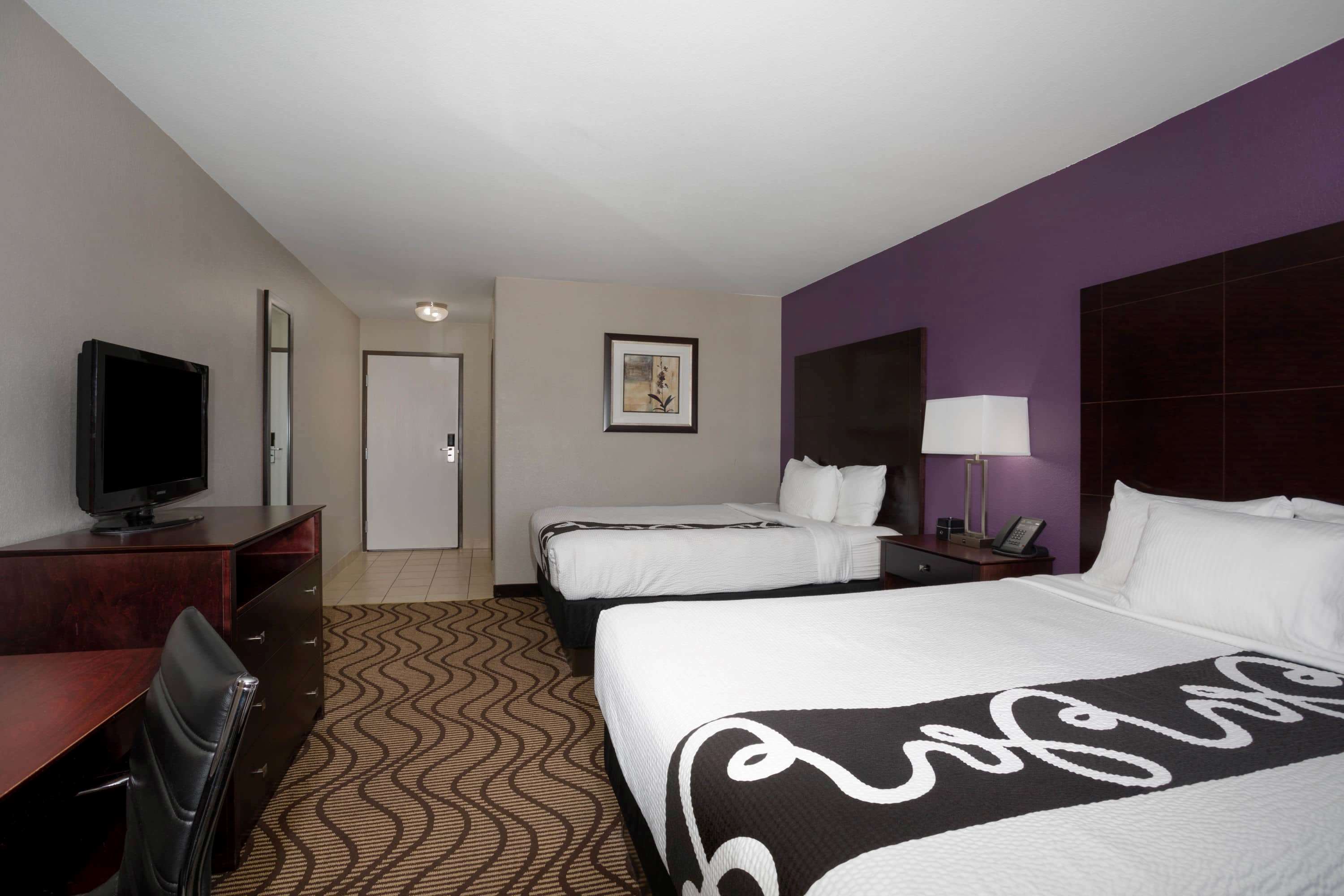 La Quinta Inn & Suites by Wyndham Henderson-Northeast Denver