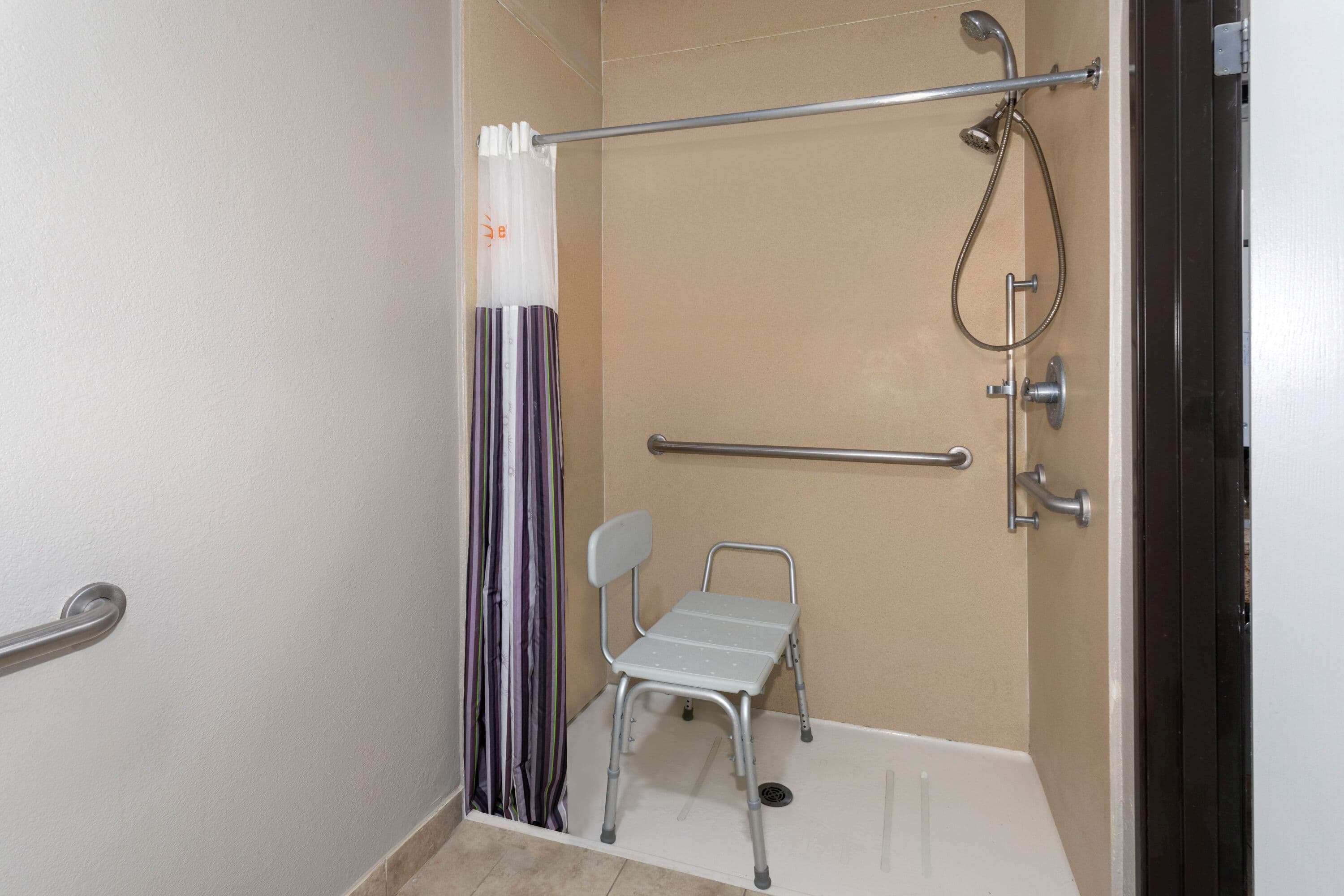 La Quinta Inn & Suites by Wyndham Henderson-Northeast Denver