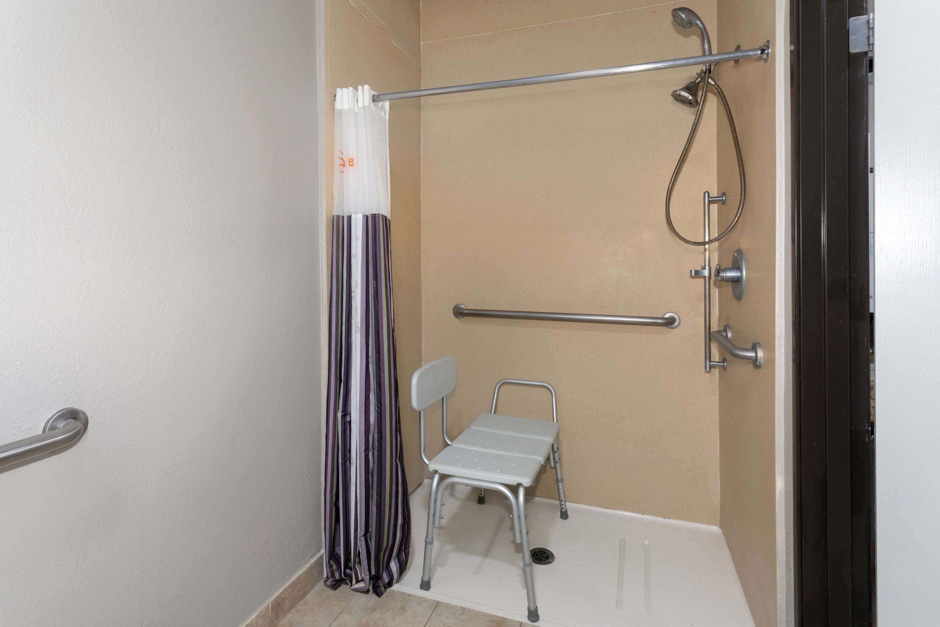 La Quinta Inn & Suites by Wyndham Henderson-Northeast Denver