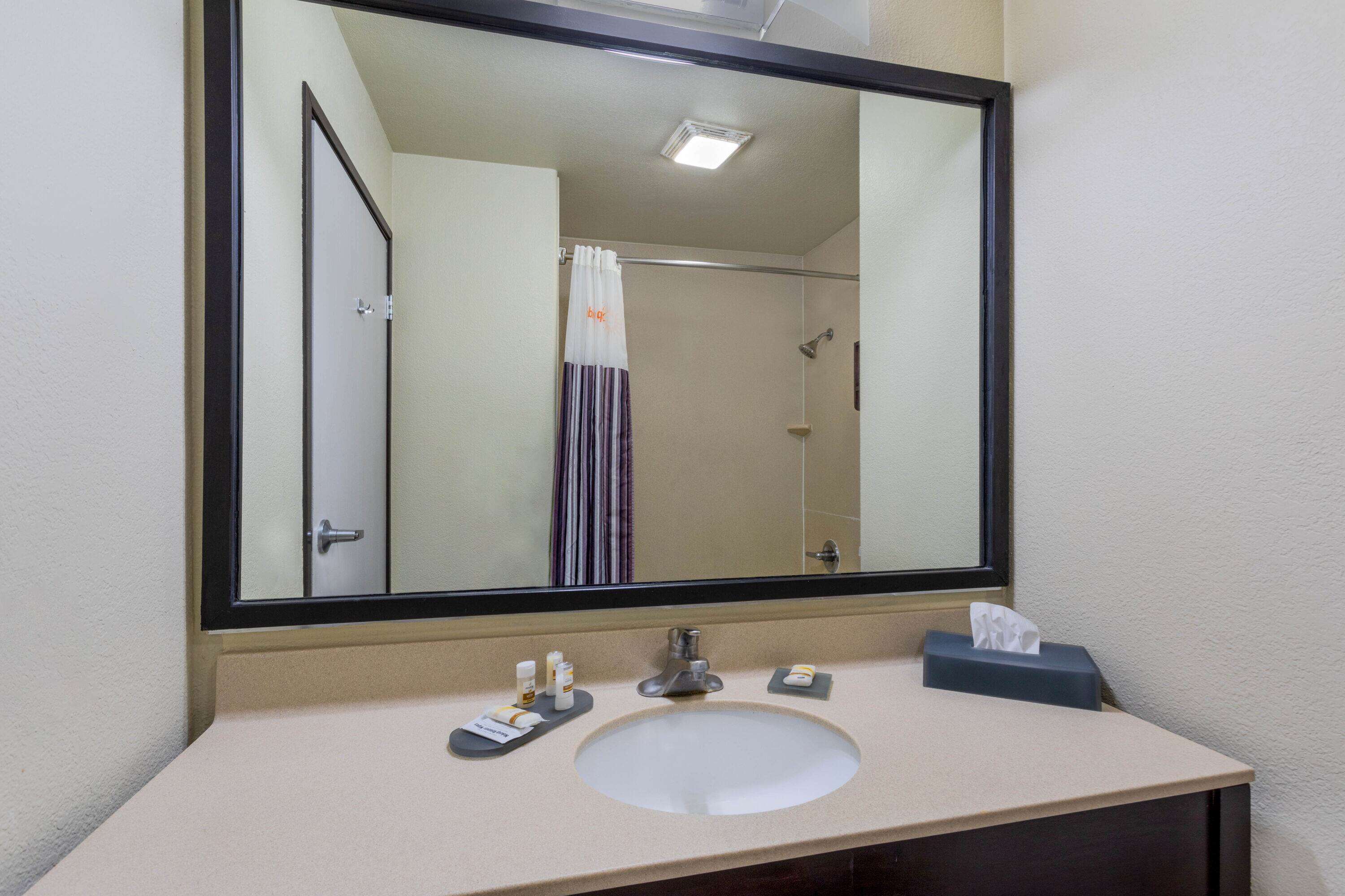 La Quinta Inn & Suites by Wyndham Henderson-Northeast Denver