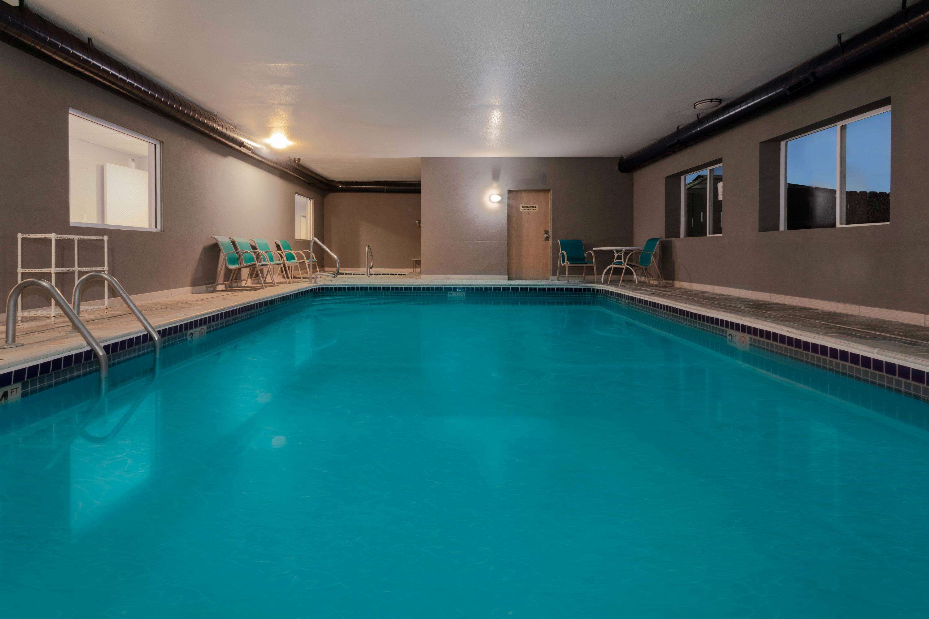 La Quinta Inn & Suites by Wyndham Henderson-Northeast Denver