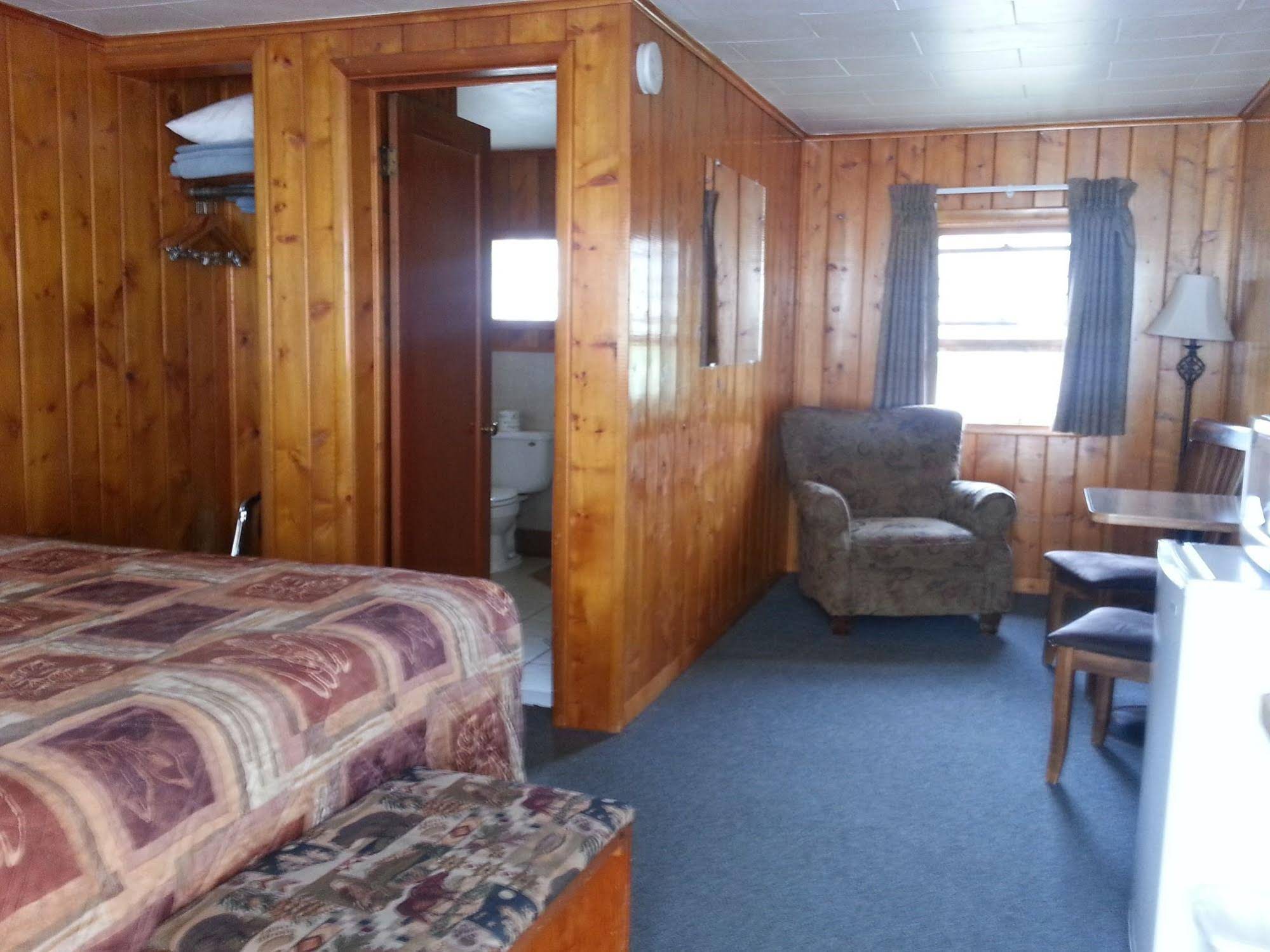 The Canyon Motel
