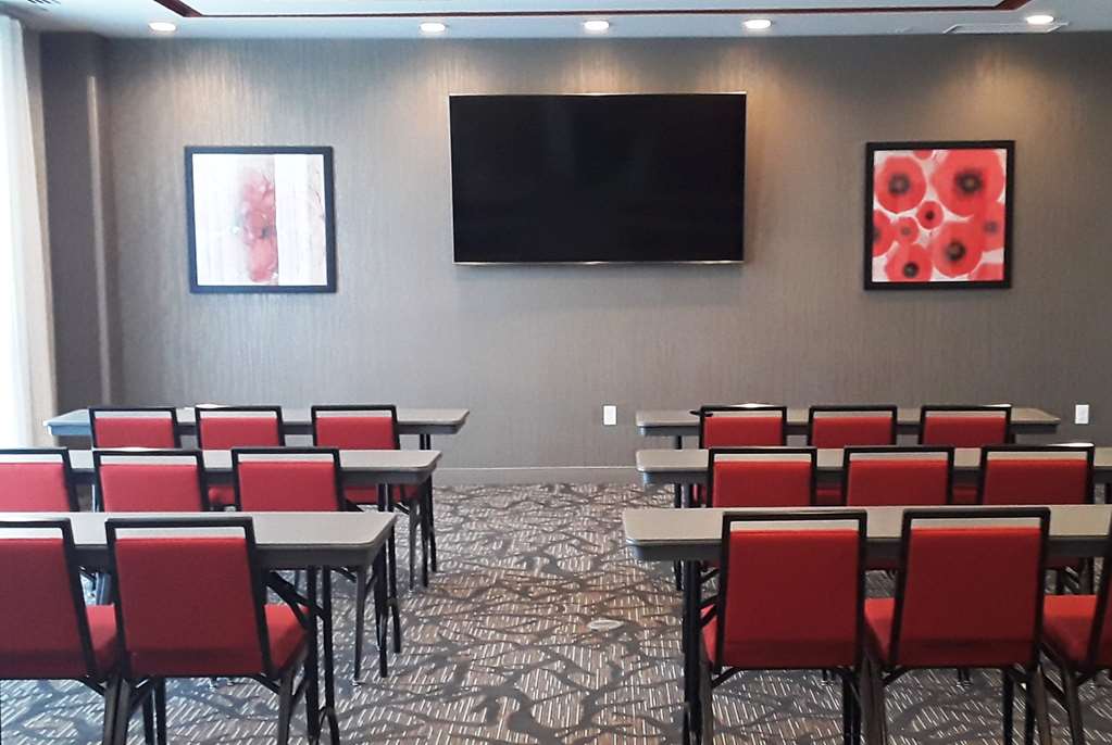 Hawthorn Extended Stay by Wyndham Loveland