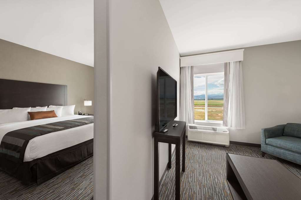Wingate by Wyndham Loveland