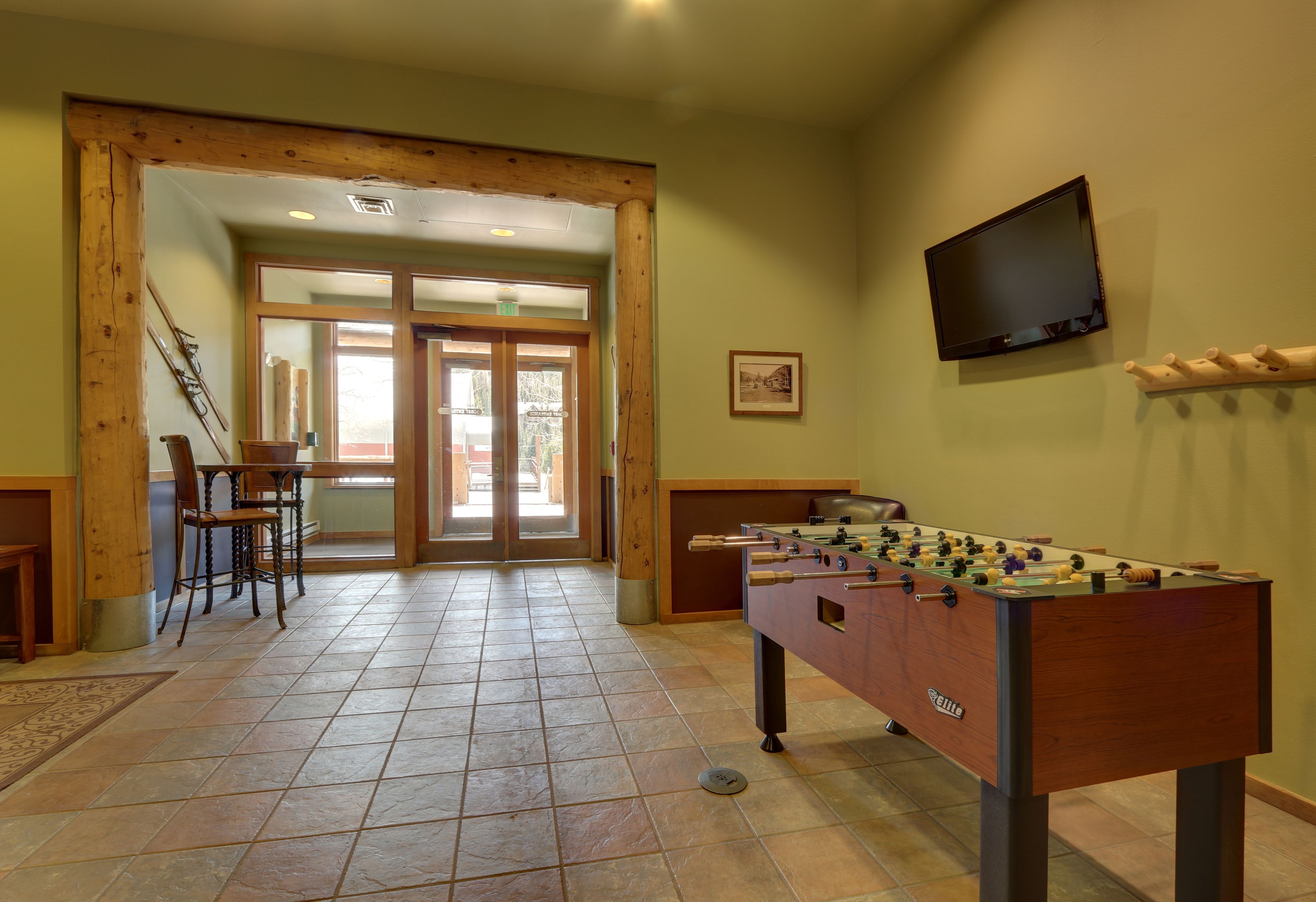 Arapahoe Lodge
