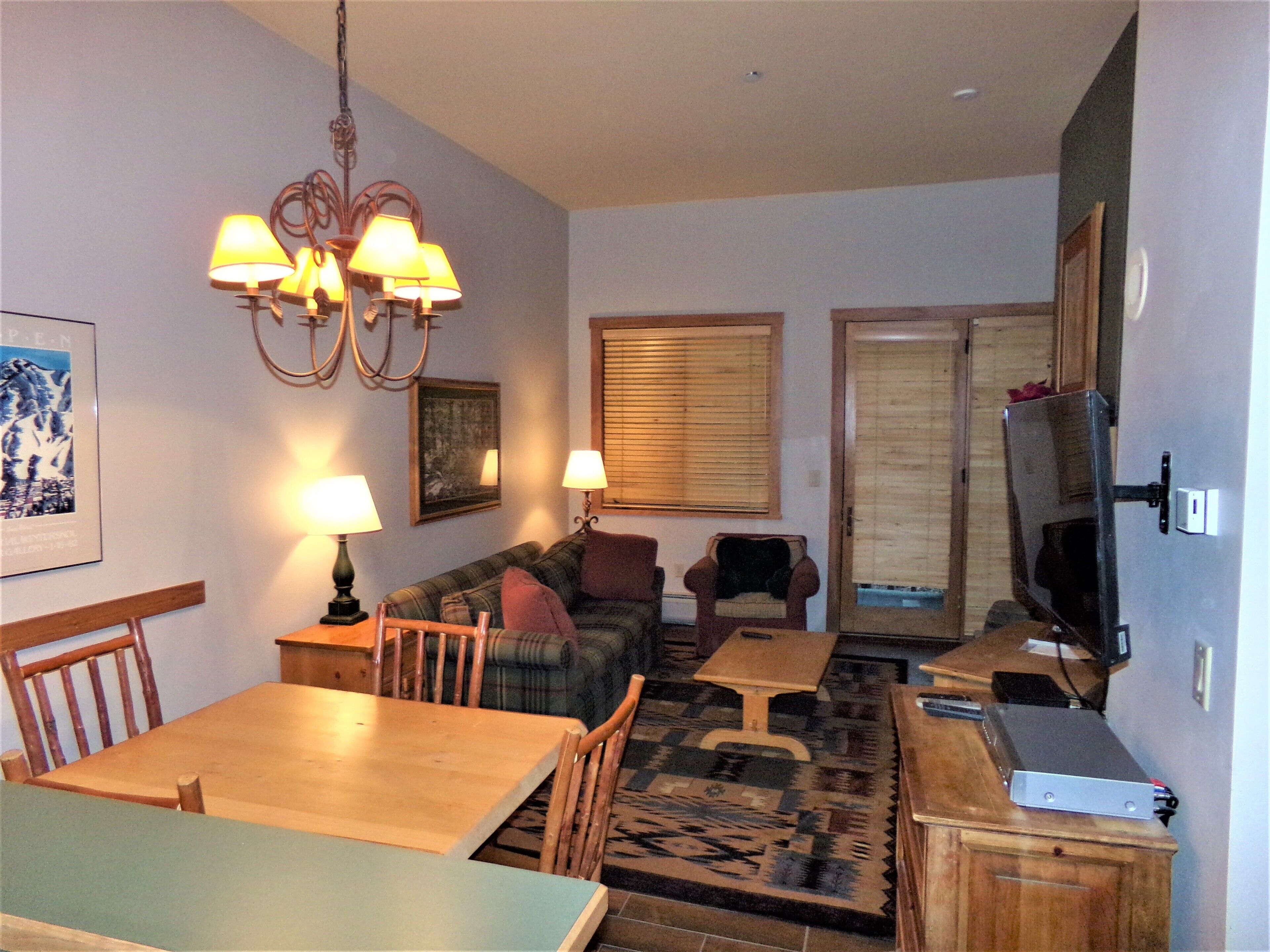 Arapahoe Lodge