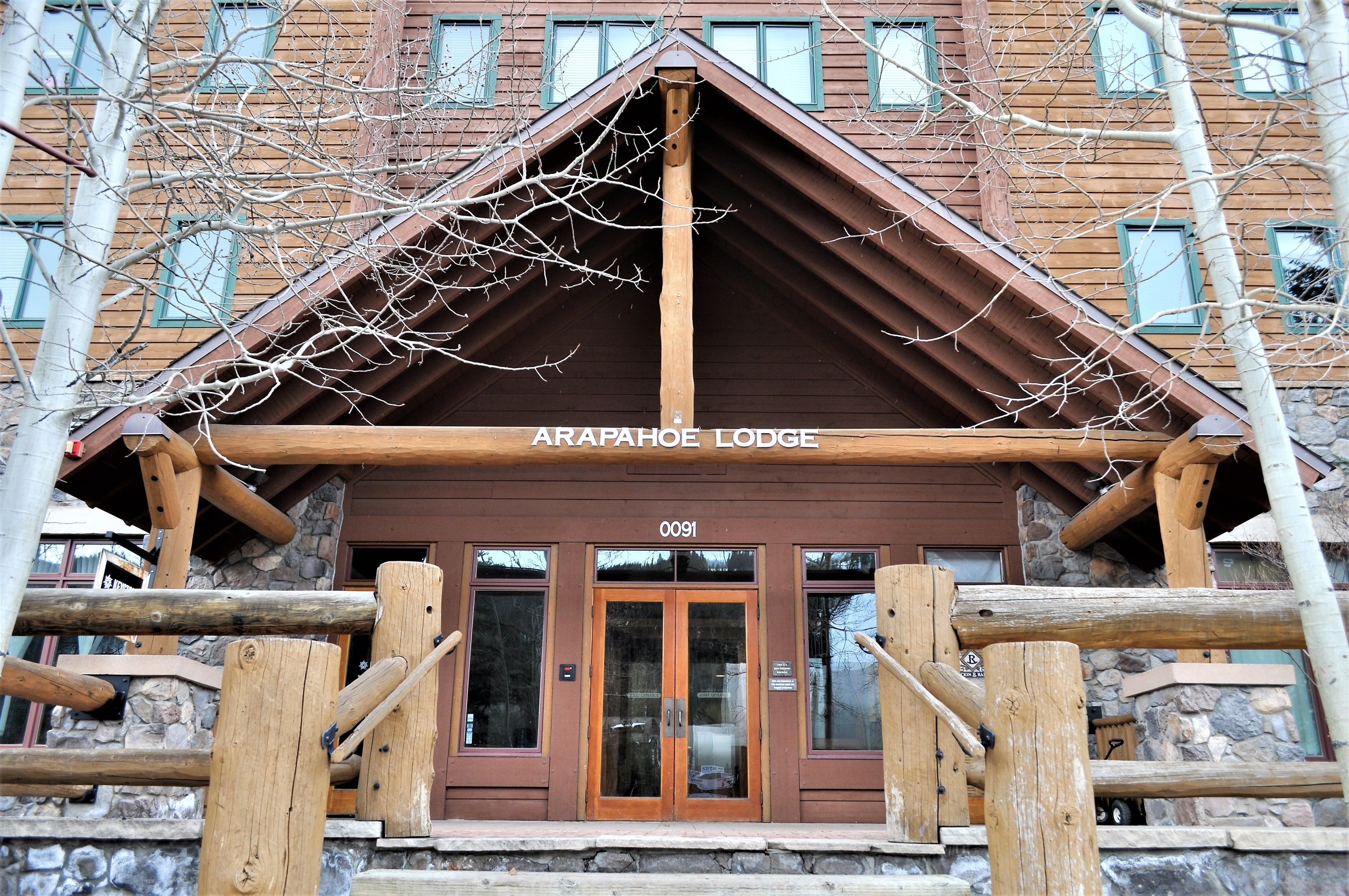 Arapahoe Lodge