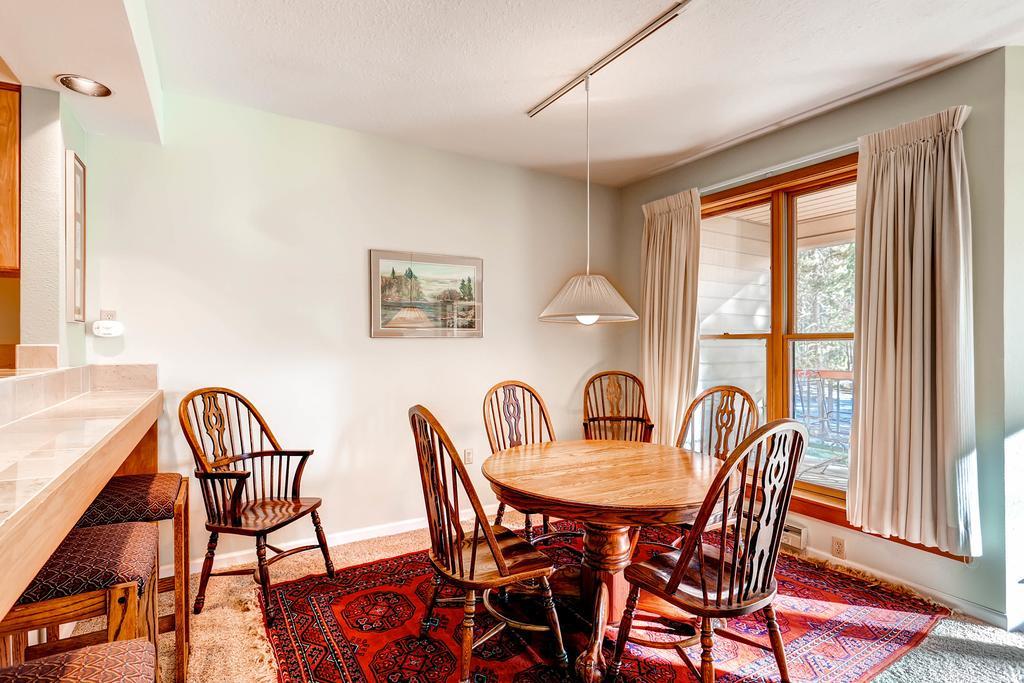 Aspen Ridge Condominiums