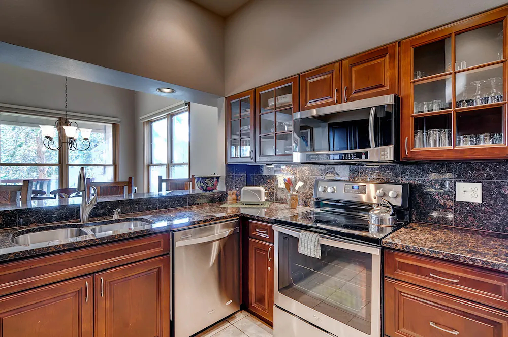 Aspen Ridge Condominiums
