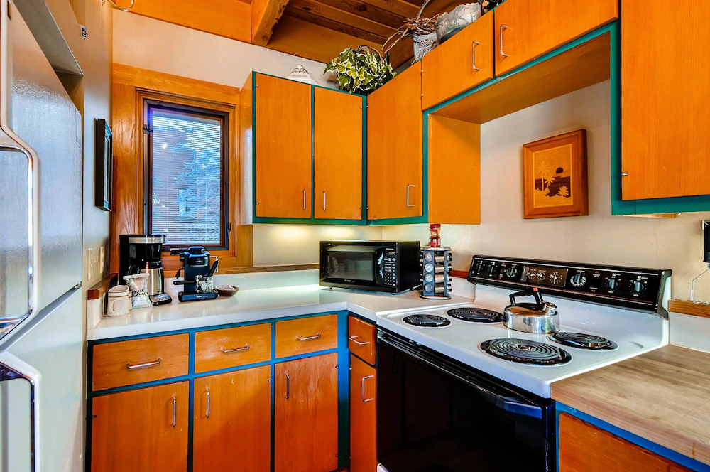 Aspen Ridge Condominiums