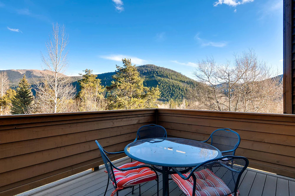 Aspen Ridge Condominiums