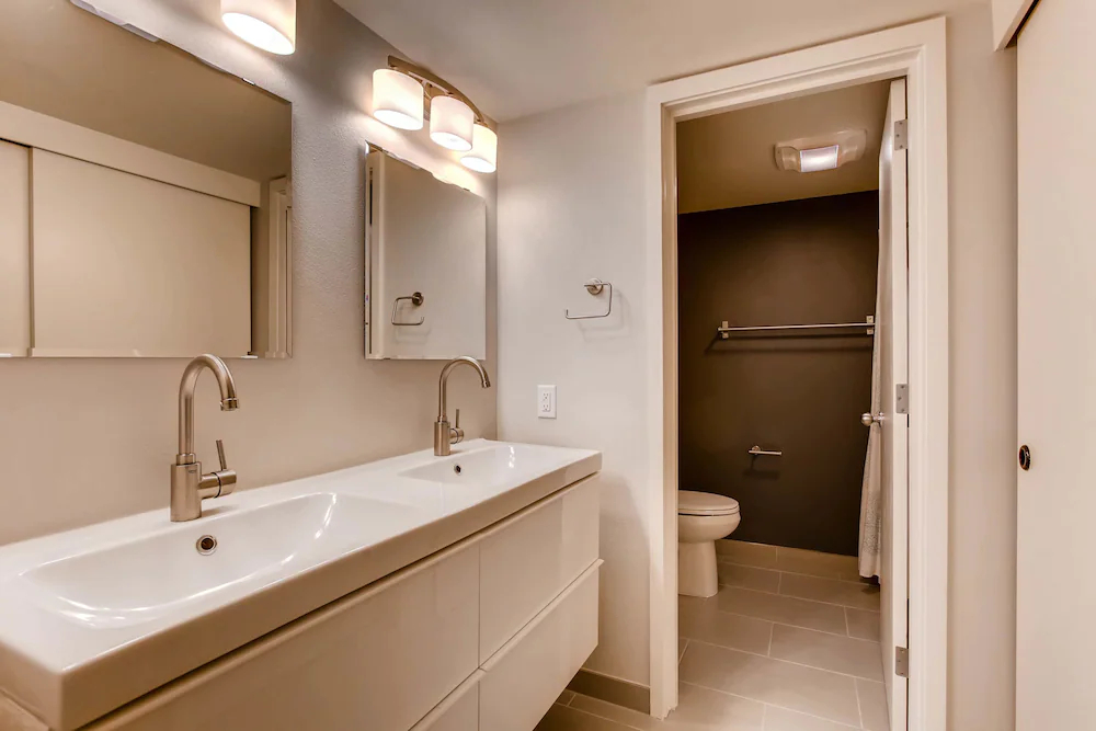 Aspen Ridge Condominiums