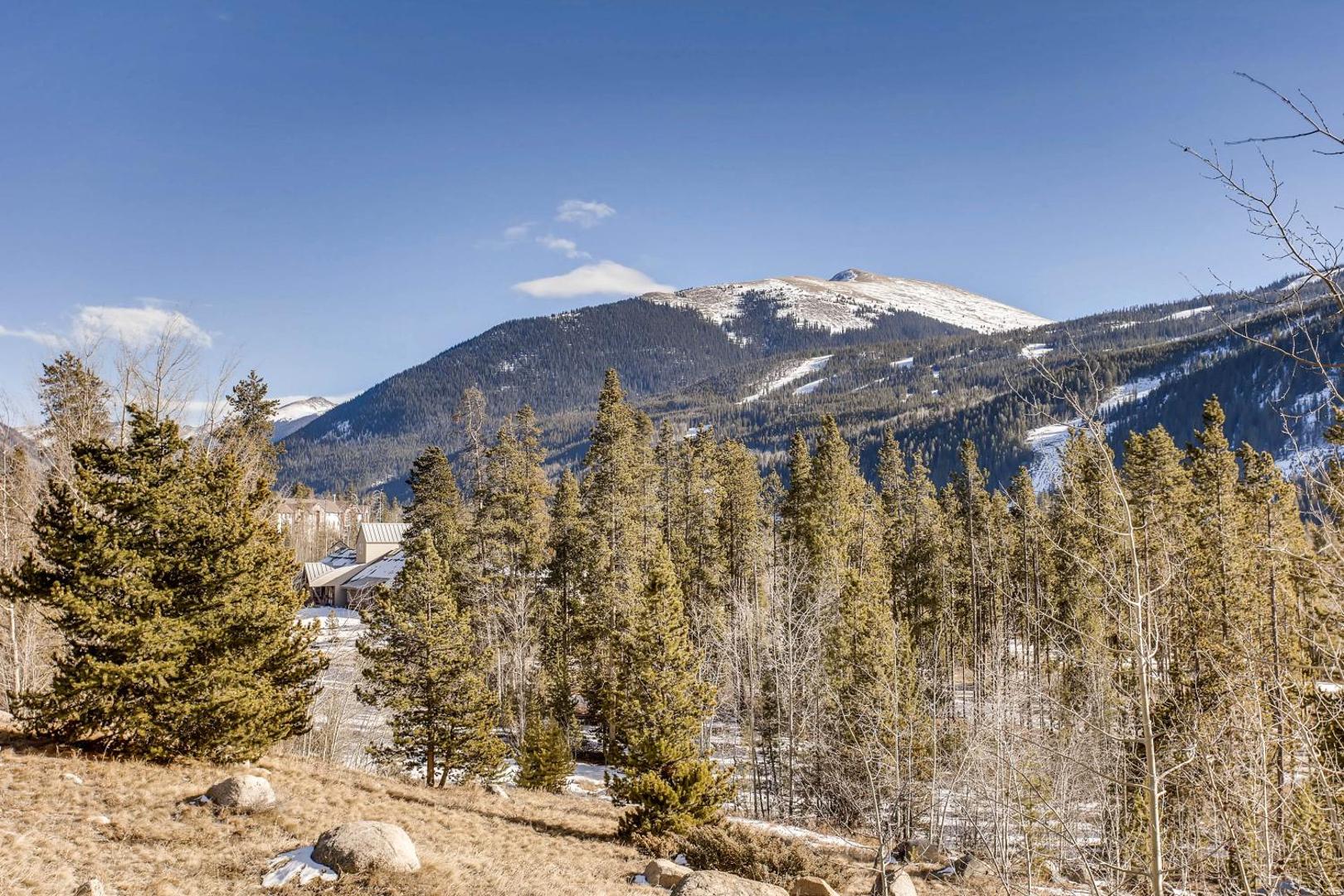 Aspen Ridge Condominiums