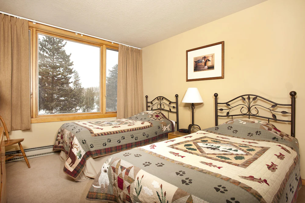 Evergreen Condominiums