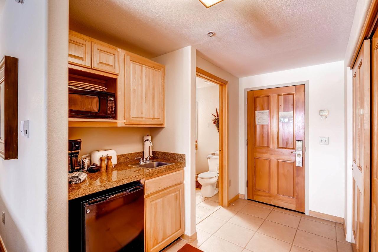 Gateway Mountain Lodge