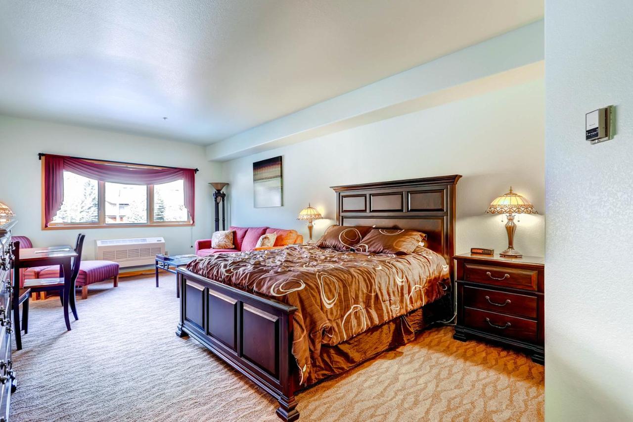 Gateway Mountain Lodge